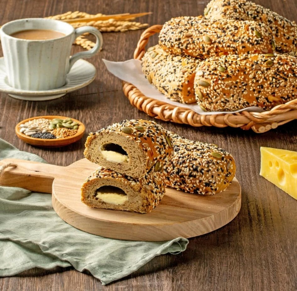 芝麻南瓜子雜糧奶酪包