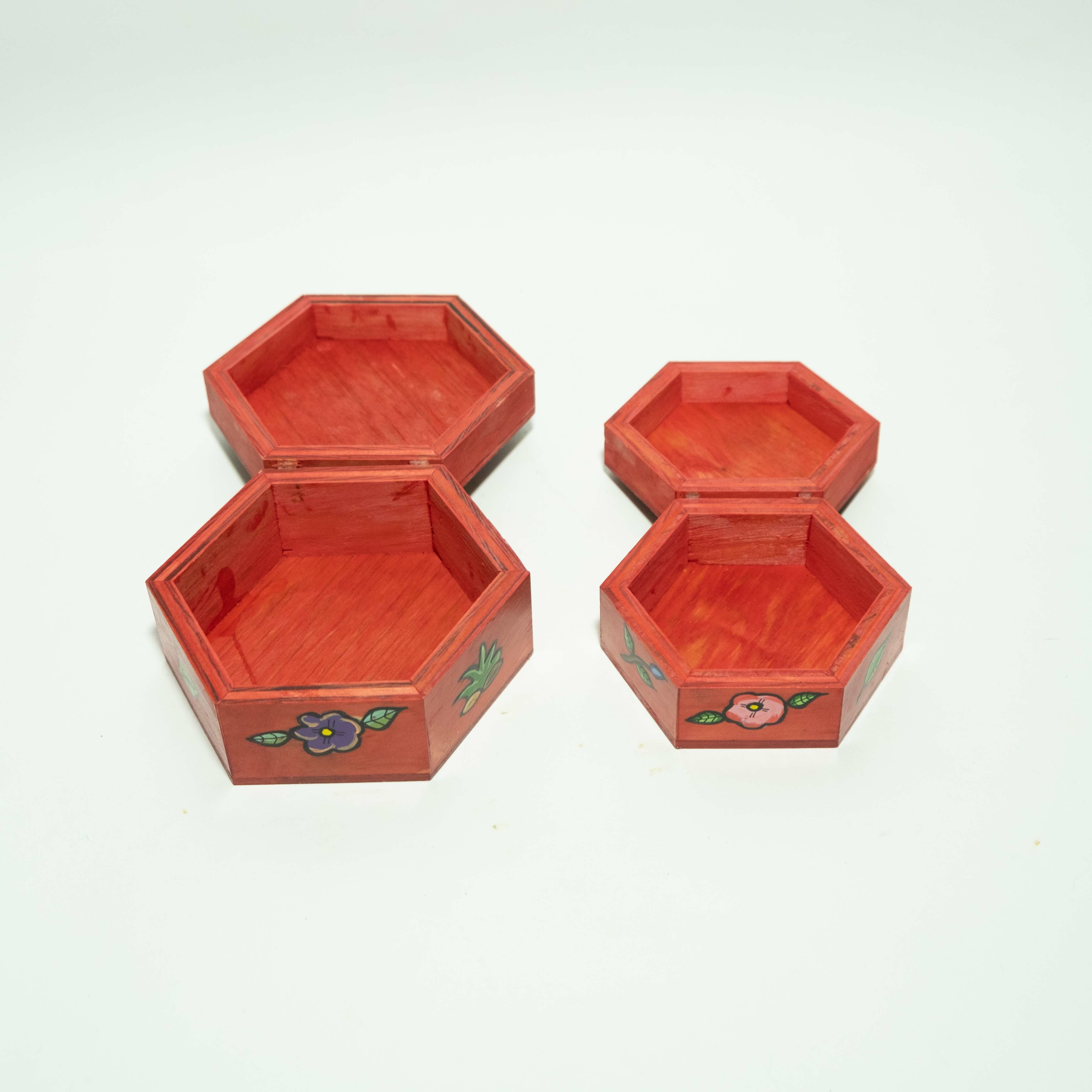彩繪木雕｜盒中盒 - 小花｜薩爾瓦多