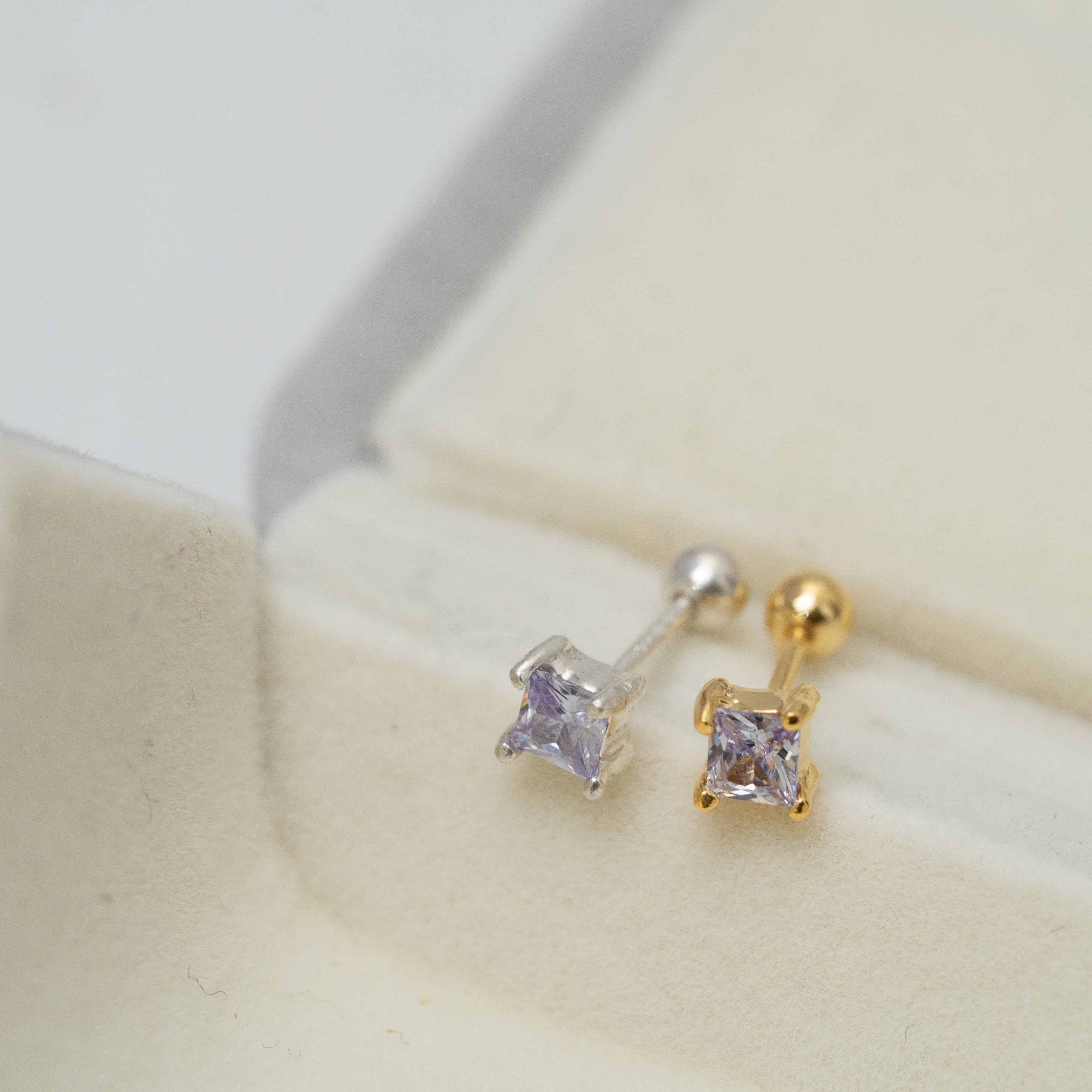 方型紫色鎖珠耳環