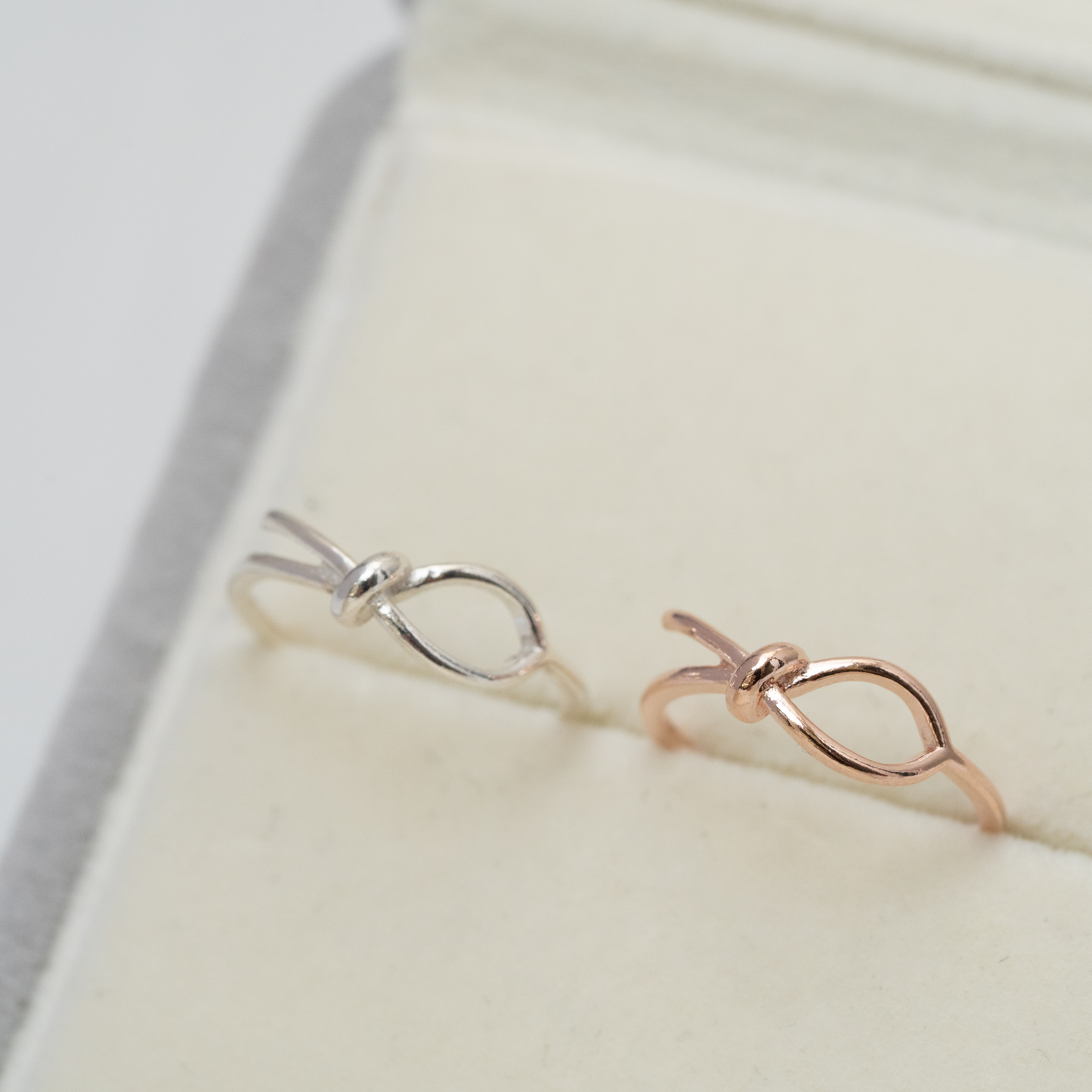 絲帶型戒指（尾戒）svr15