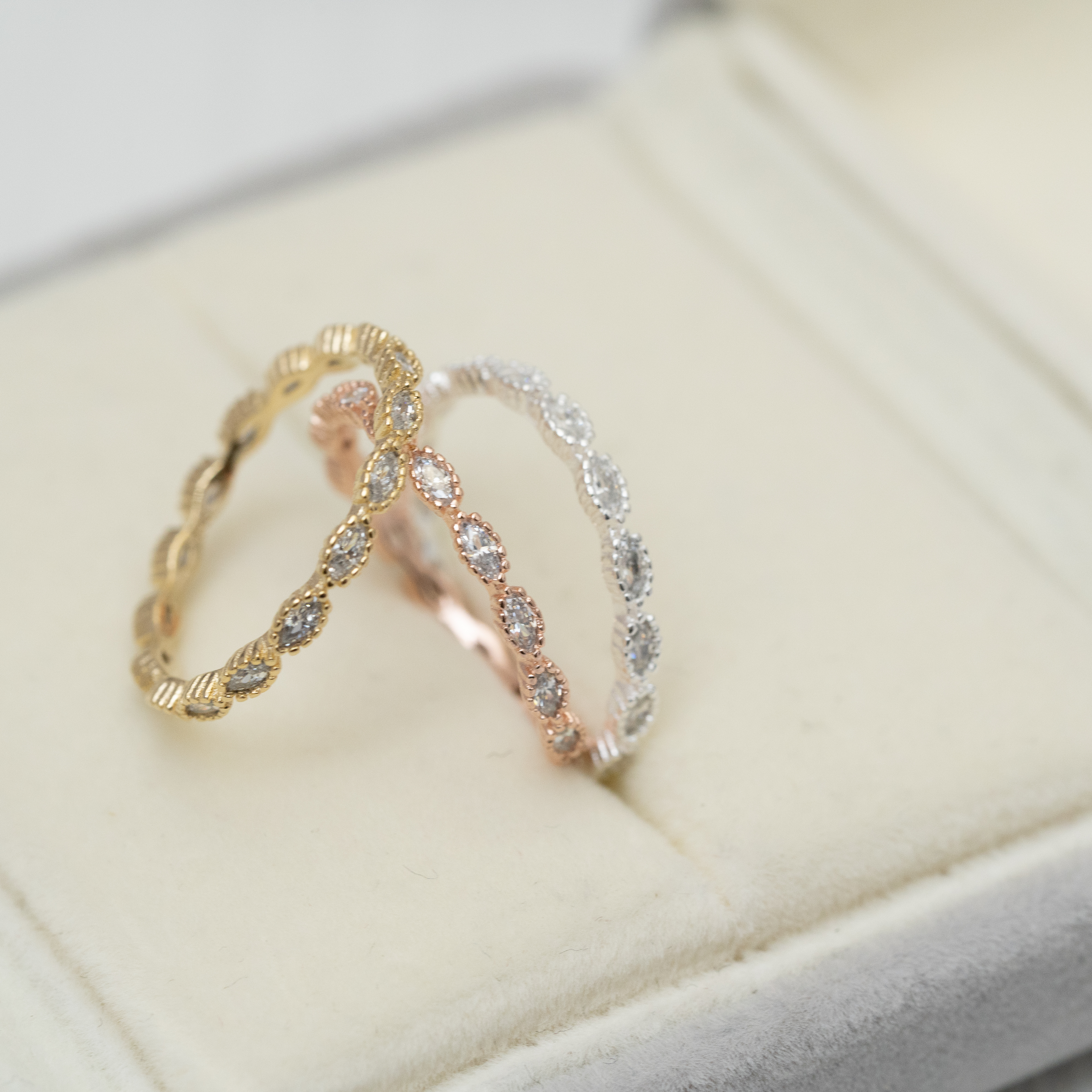 欖型白石戒指 svr19