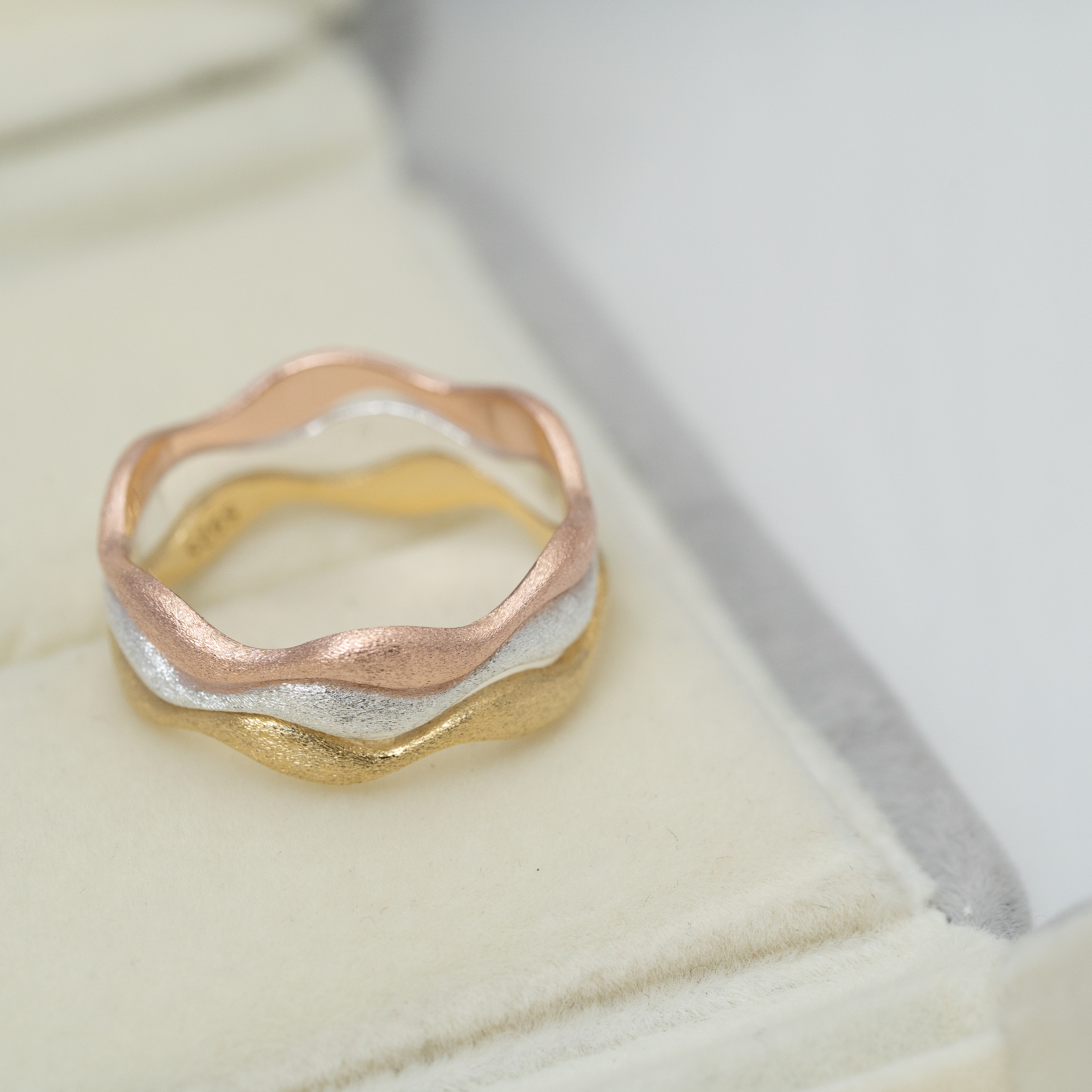 波浪型拉絲戒指 svr12