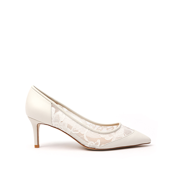 蕾絲高跟鞋