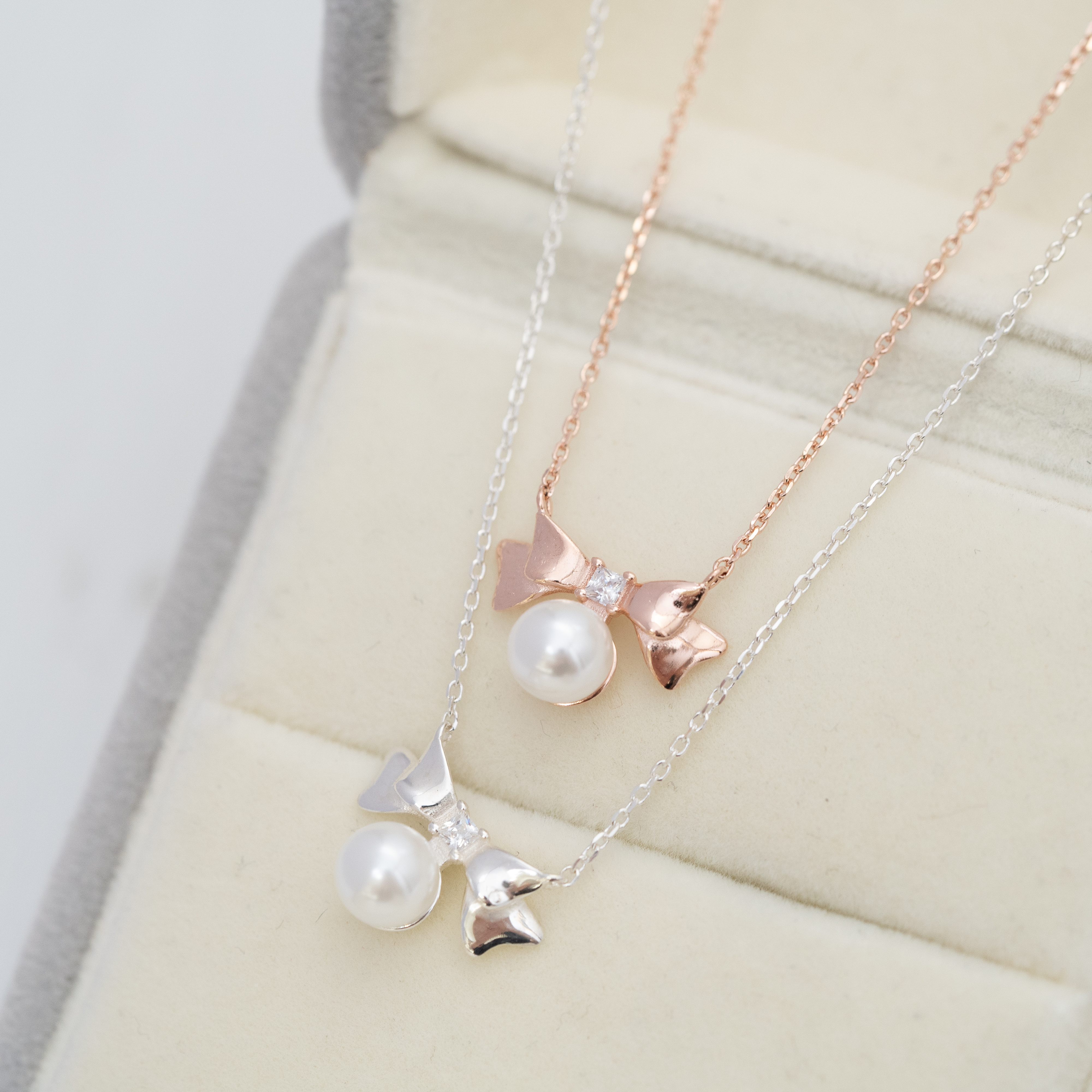 蝴蝶結吊珍珠頸鏈 svn34