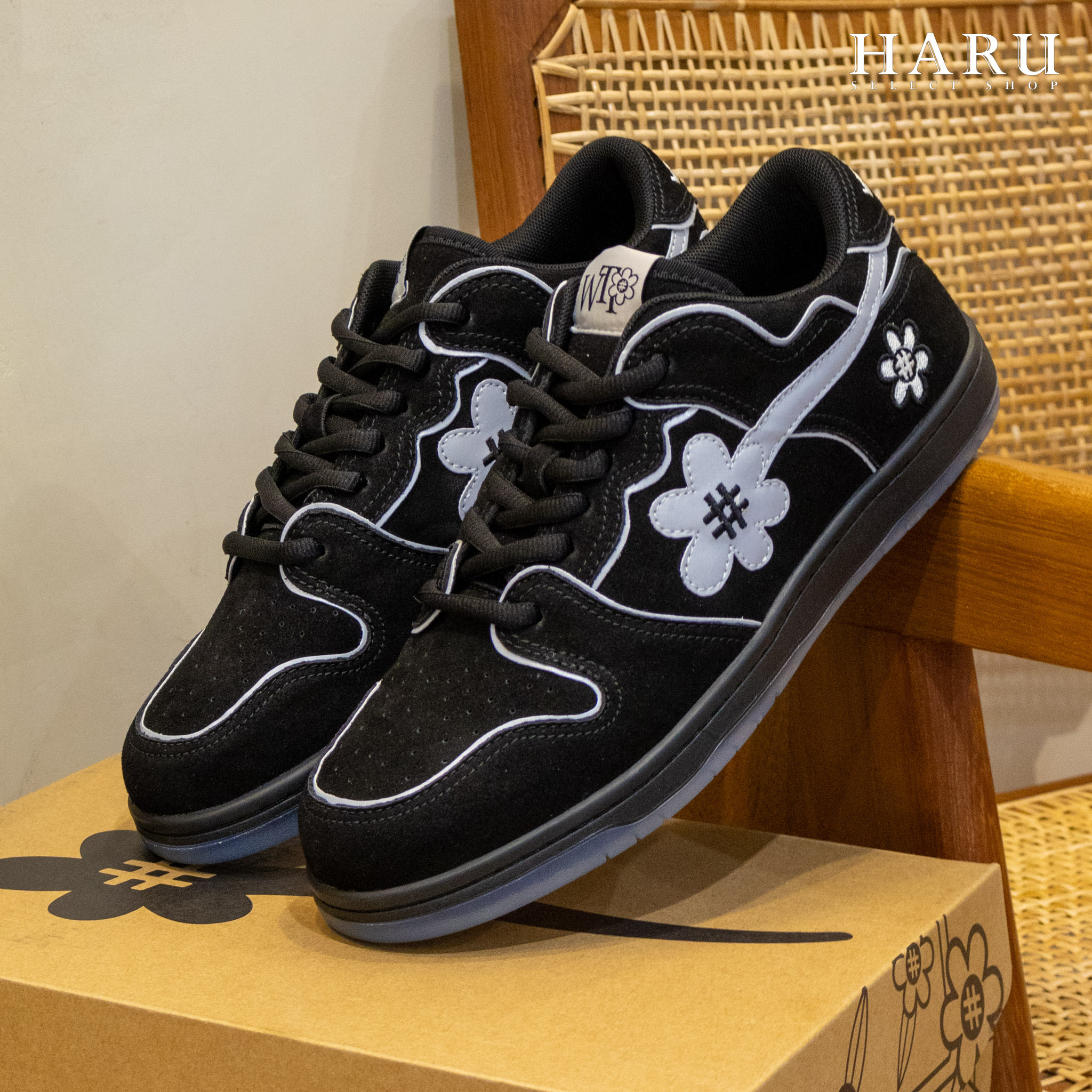 特價現貨 WATER THE PLANT Wtp Black Mamba Kicks 日本限定 黑白 全黑反光 刺繡 花花 小花鞋