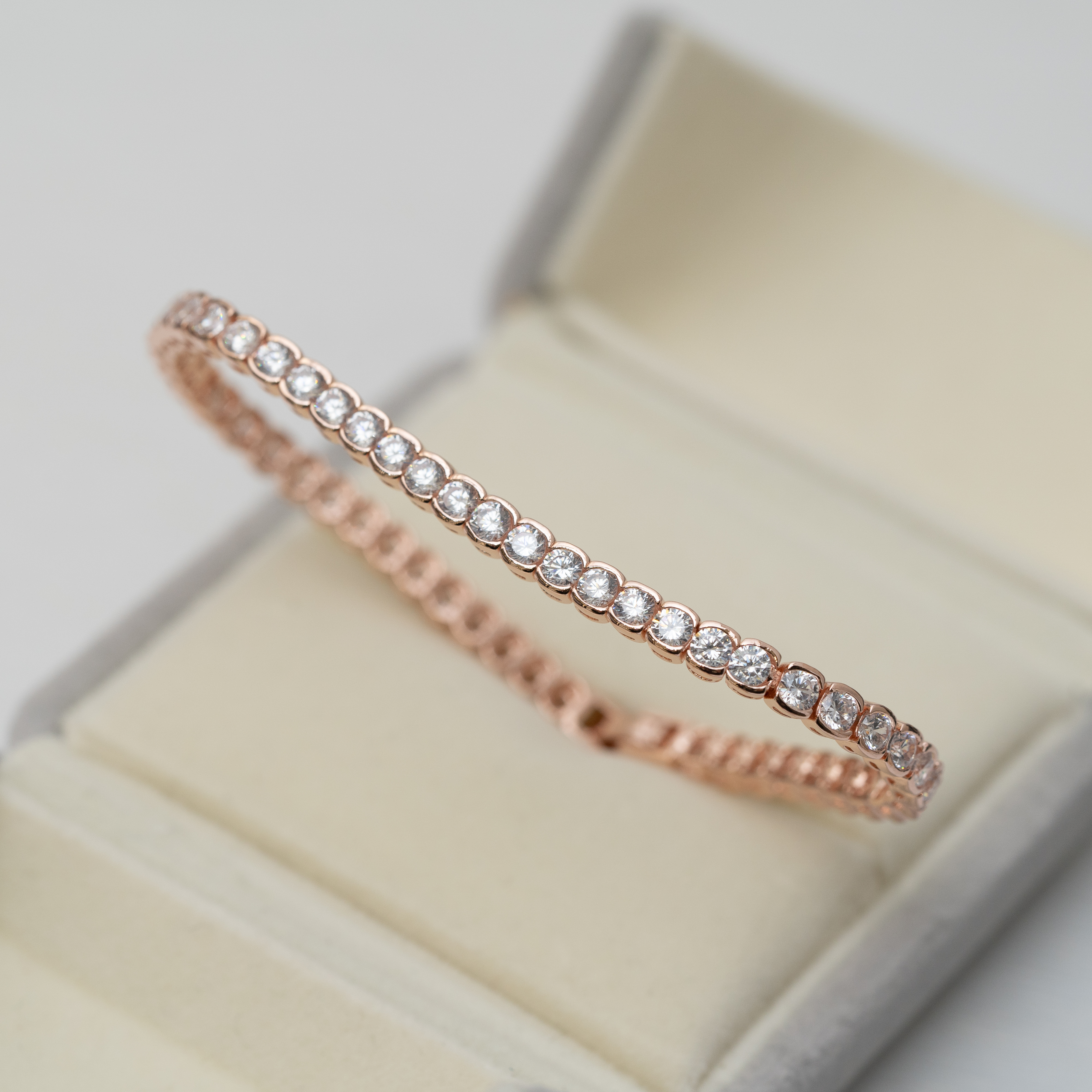 方框圓石單排閃石手鏈