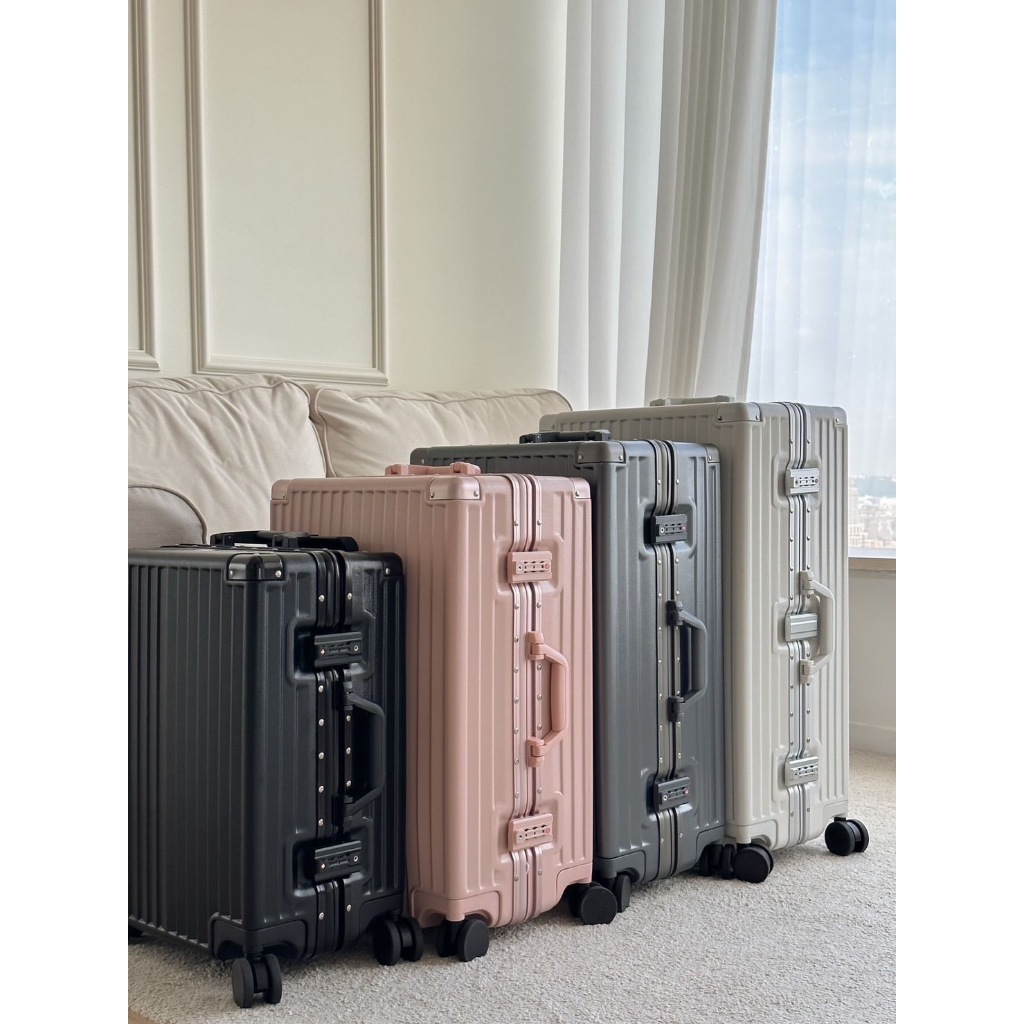 (免運)Honeymoon 多功能杯架USB充電行李箱