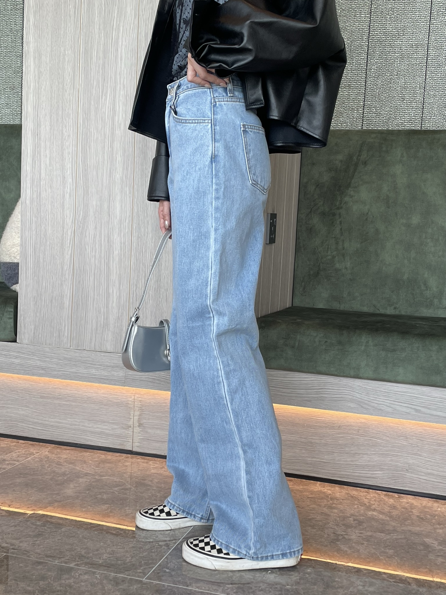 (訂購) 超高腰挺身直腳牛仔褲 P0205 (S/M)