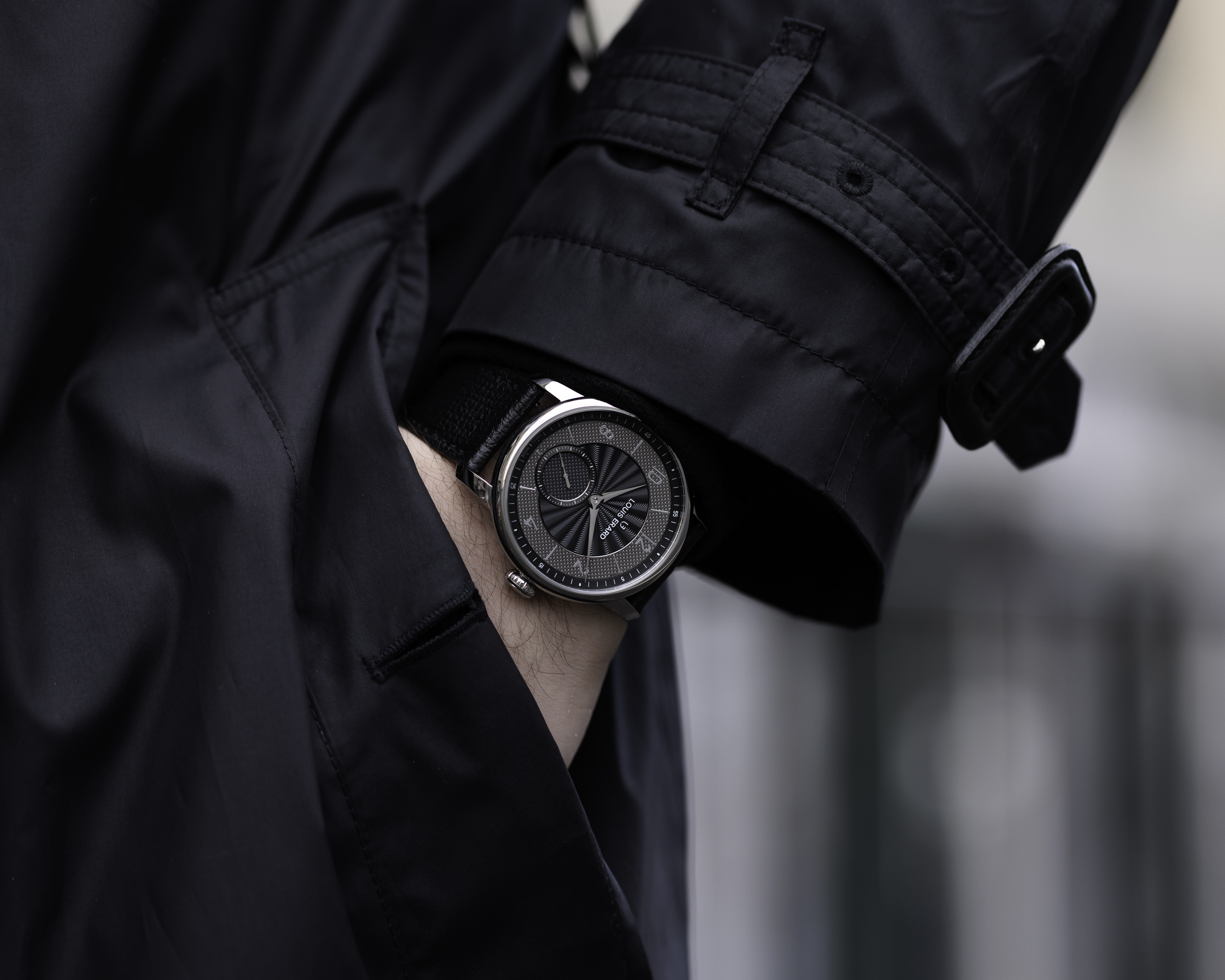 Louis Erard_藝術大師系列_Métiers d‘_Art_Excellence_Petite_Seconde_Guilloché_42mm_anthracite_black