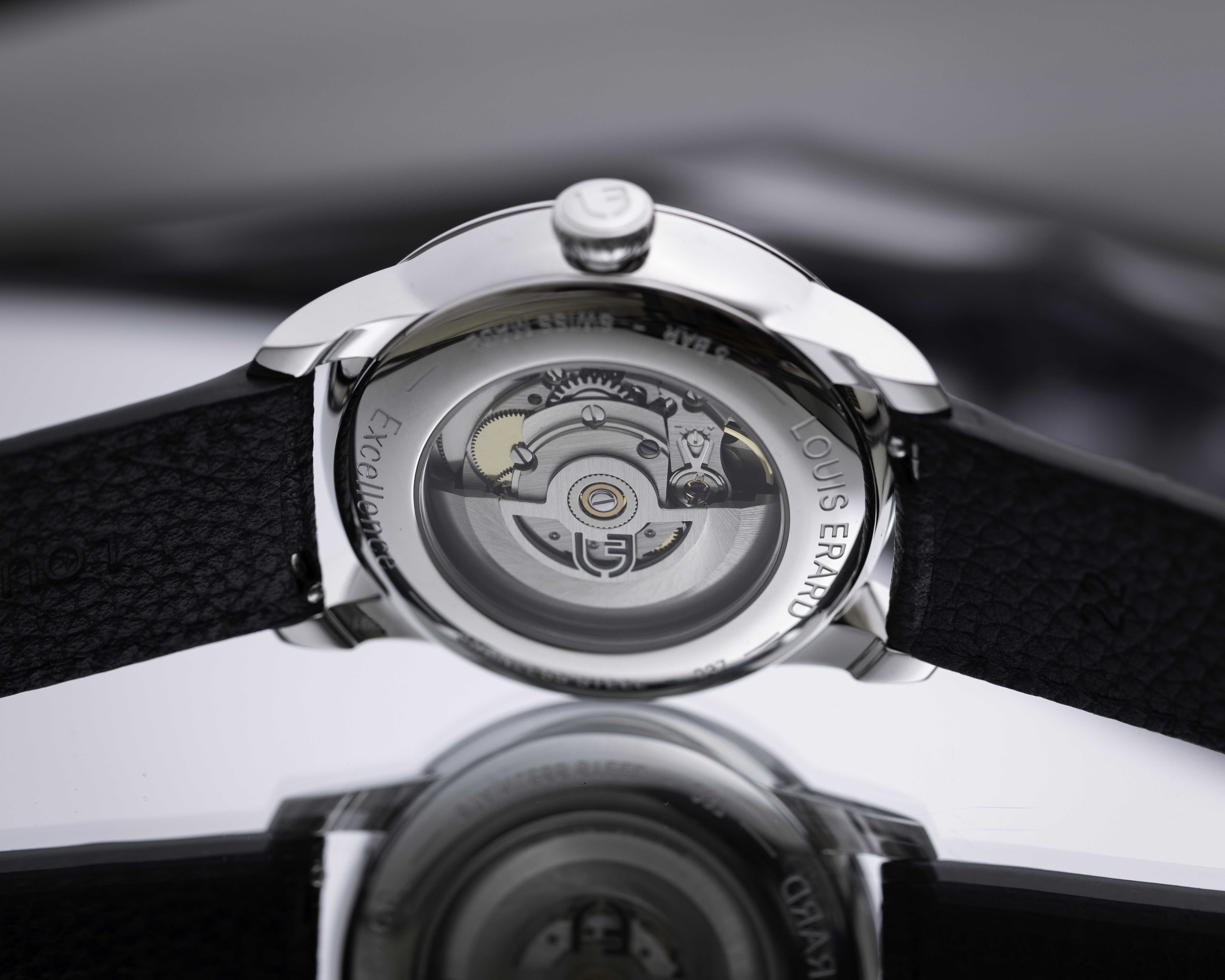 Louis Erard_藝術大師系列_Métiers d‘_Art_Excellence_Petite_Seconde_Guilloché_42mm_anthracite_black