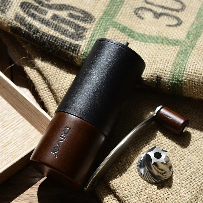 【村宜企業】Driver 原木精鋼迷你磨豆機