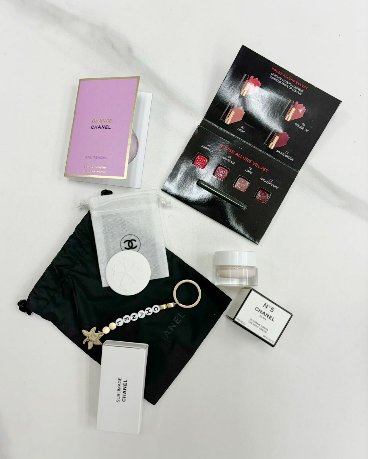 Chanel 又靚又香噴噴小袋套裝 -M