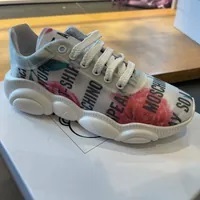 [S] MOSCHINO SNEAKERD.ORSO30,RETE SLOGAN, MA15283G1CMX010A (SM606)