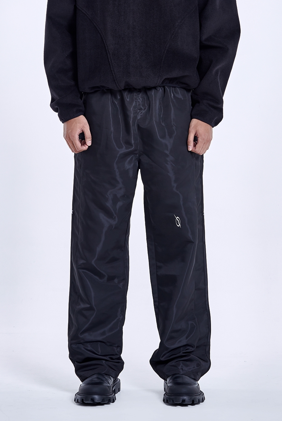 閃亮休閒褲 - 黑