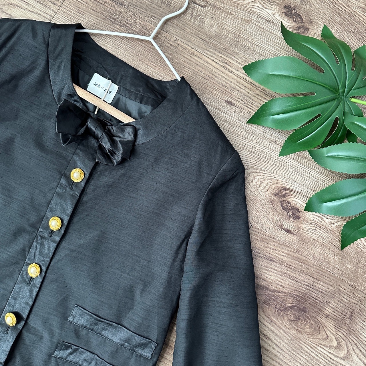 黑色蝴蝶結薄身外套