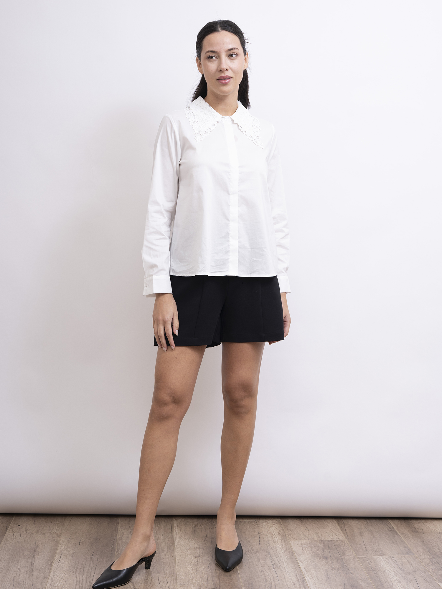 mi-tu 蕾絲領口恤衫