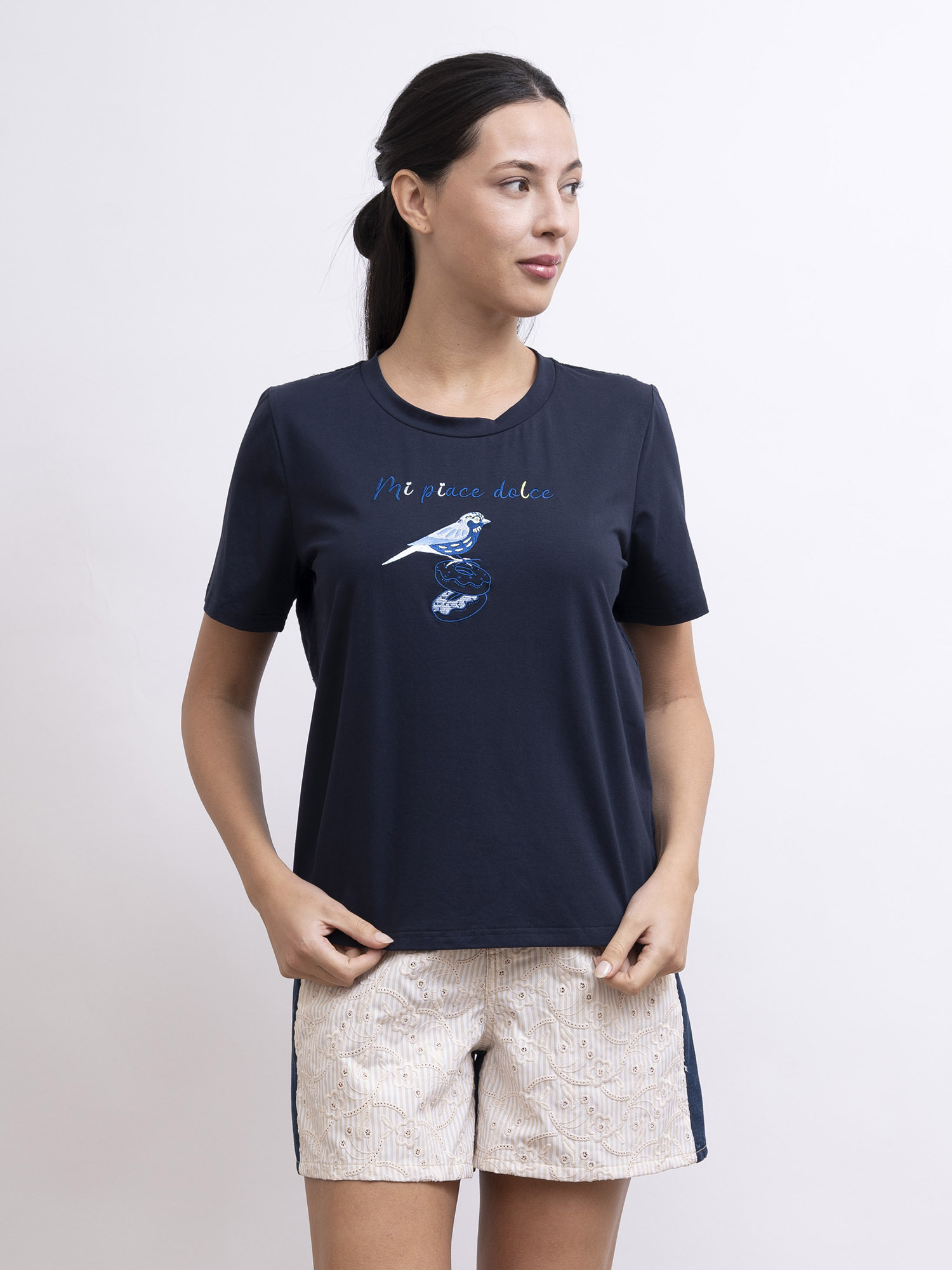 mi-tu 刺繡圓領T恤