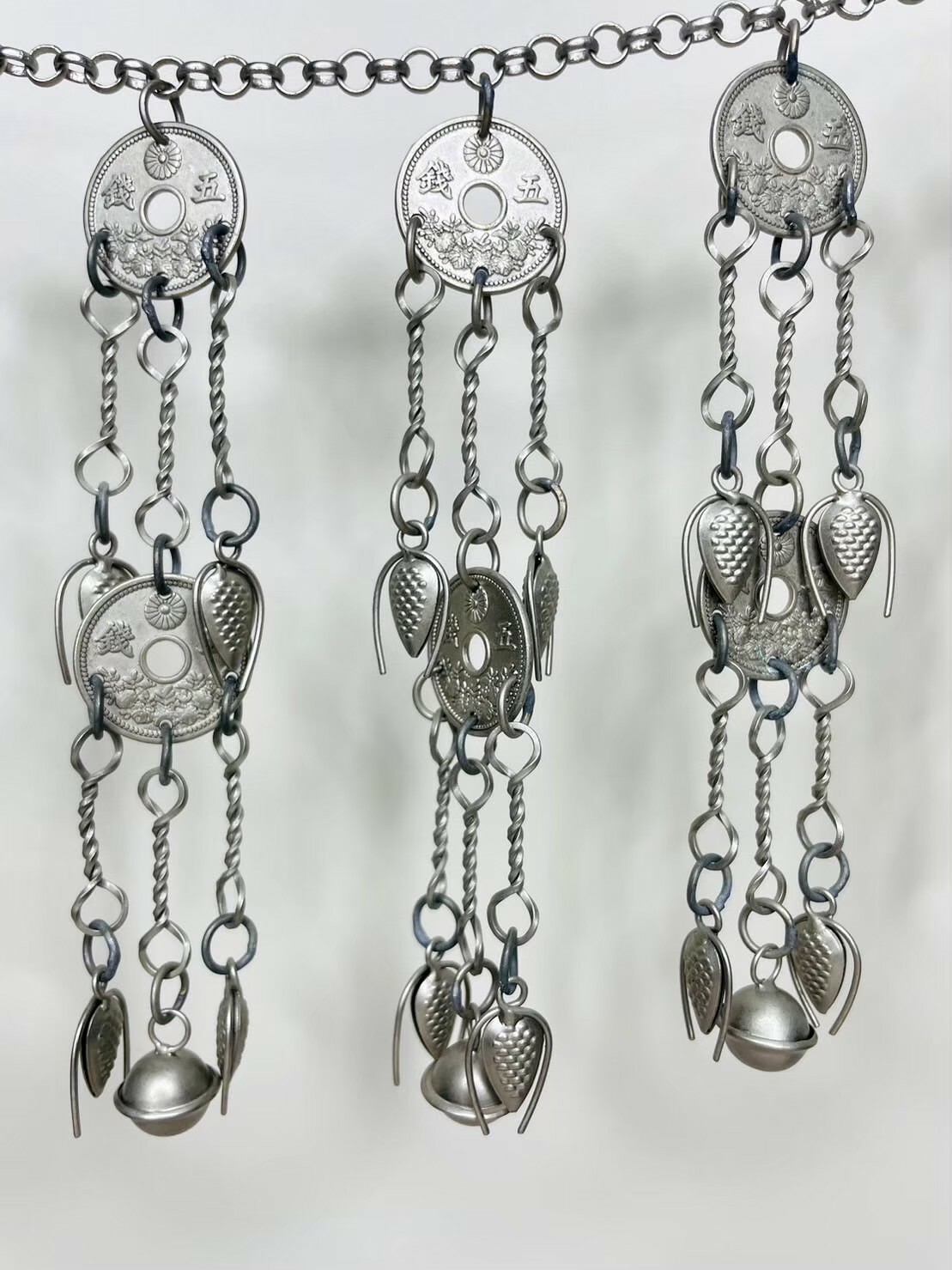 J6-全焊接五錢中空古幣瓜子雙層鈴鐺鏈條126cm