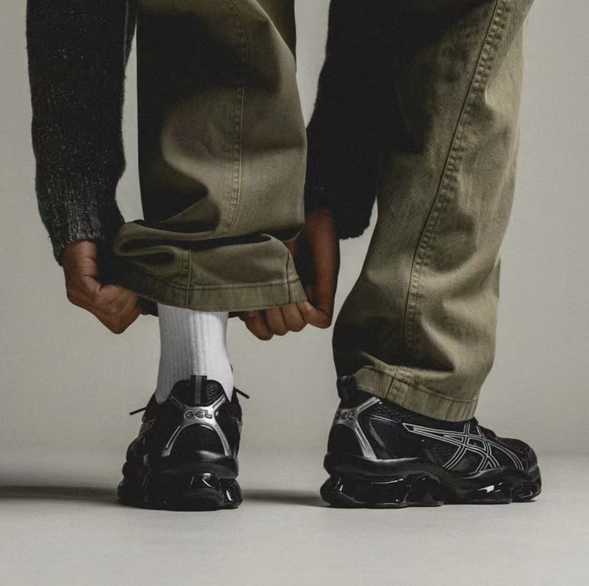 【代購】Asics GEL-Quantum Kinetic 金屬銀 1203A270-022 / 石墨黑 1203A270-023