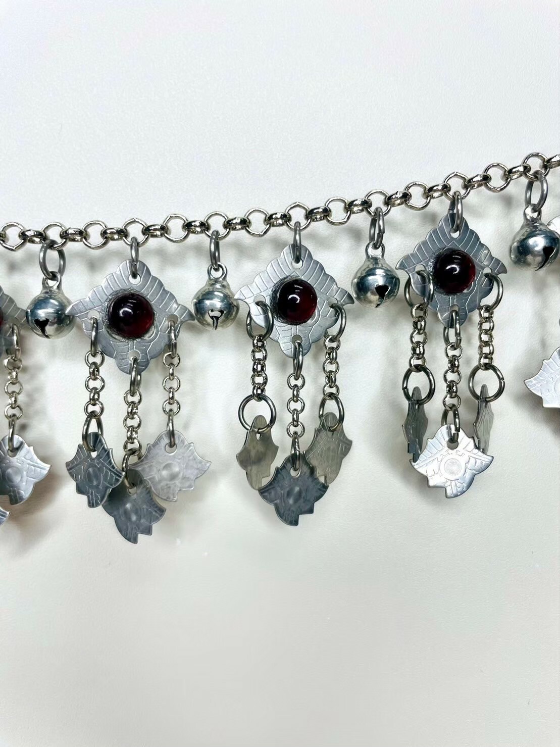 R15-(短)紅瑪瑙紋路雲葉片單層鈴鐺鏈條80cm