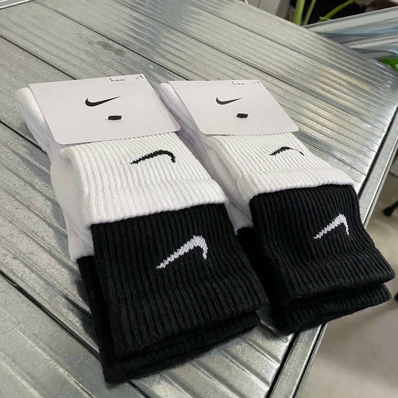 Nike Everyday Plus Cushioned 雙層雙色襪 DD2795-104