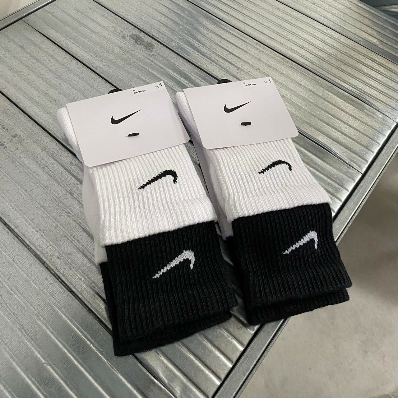 Nike Everyday Plus Cushioned 雙層雙色襪 DD2795-104