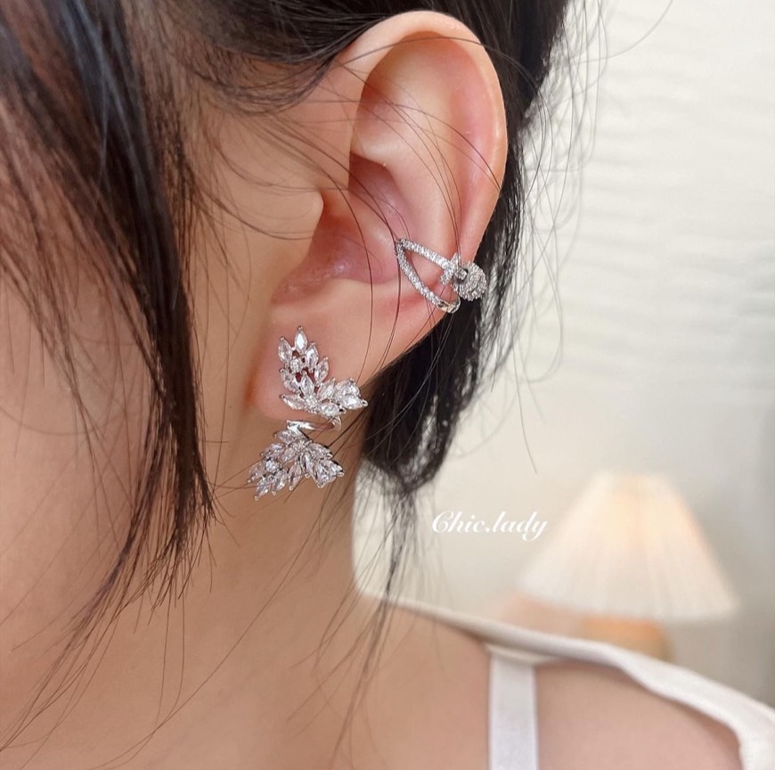 Earrings |亮鑽蝴蝶
