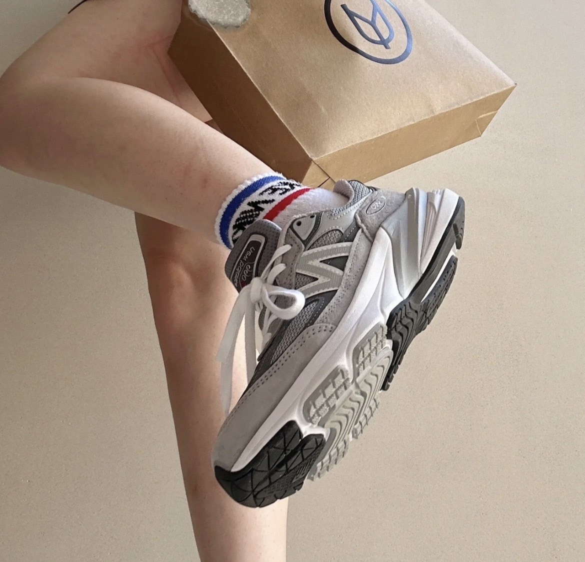 NEW BALANCE 990V6 大童女生 "元祖灰"