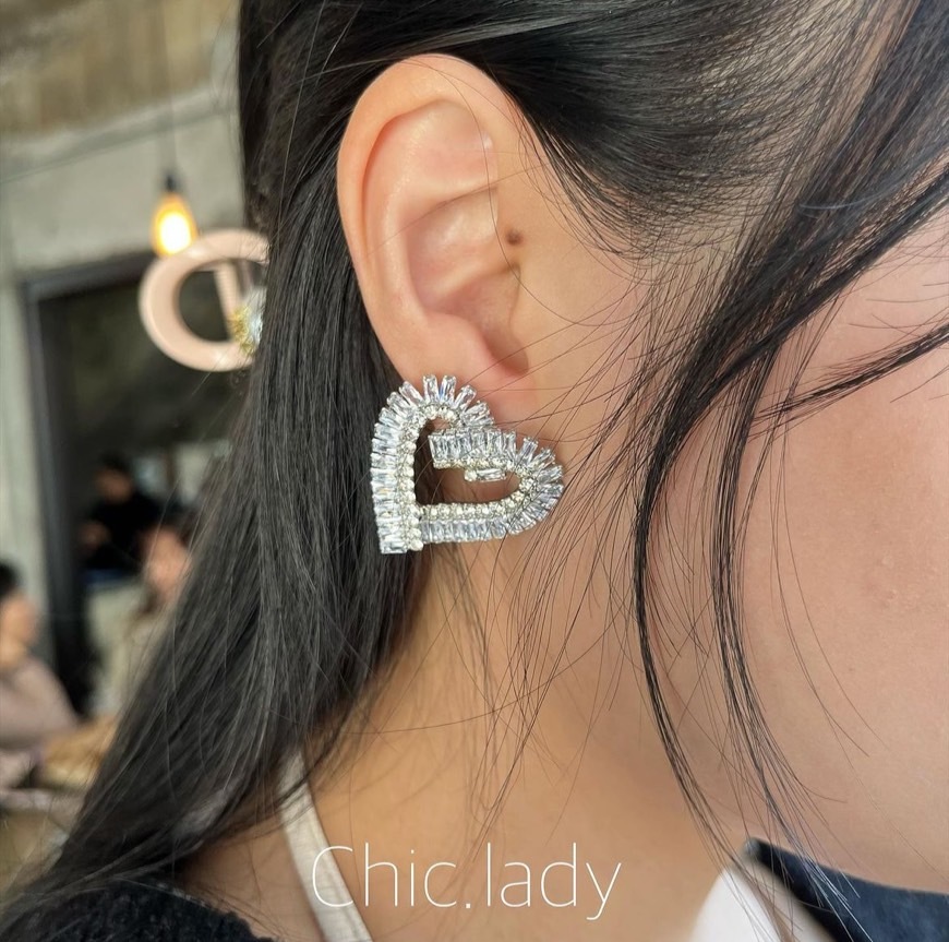 Earrings | 藏不住的愛戀