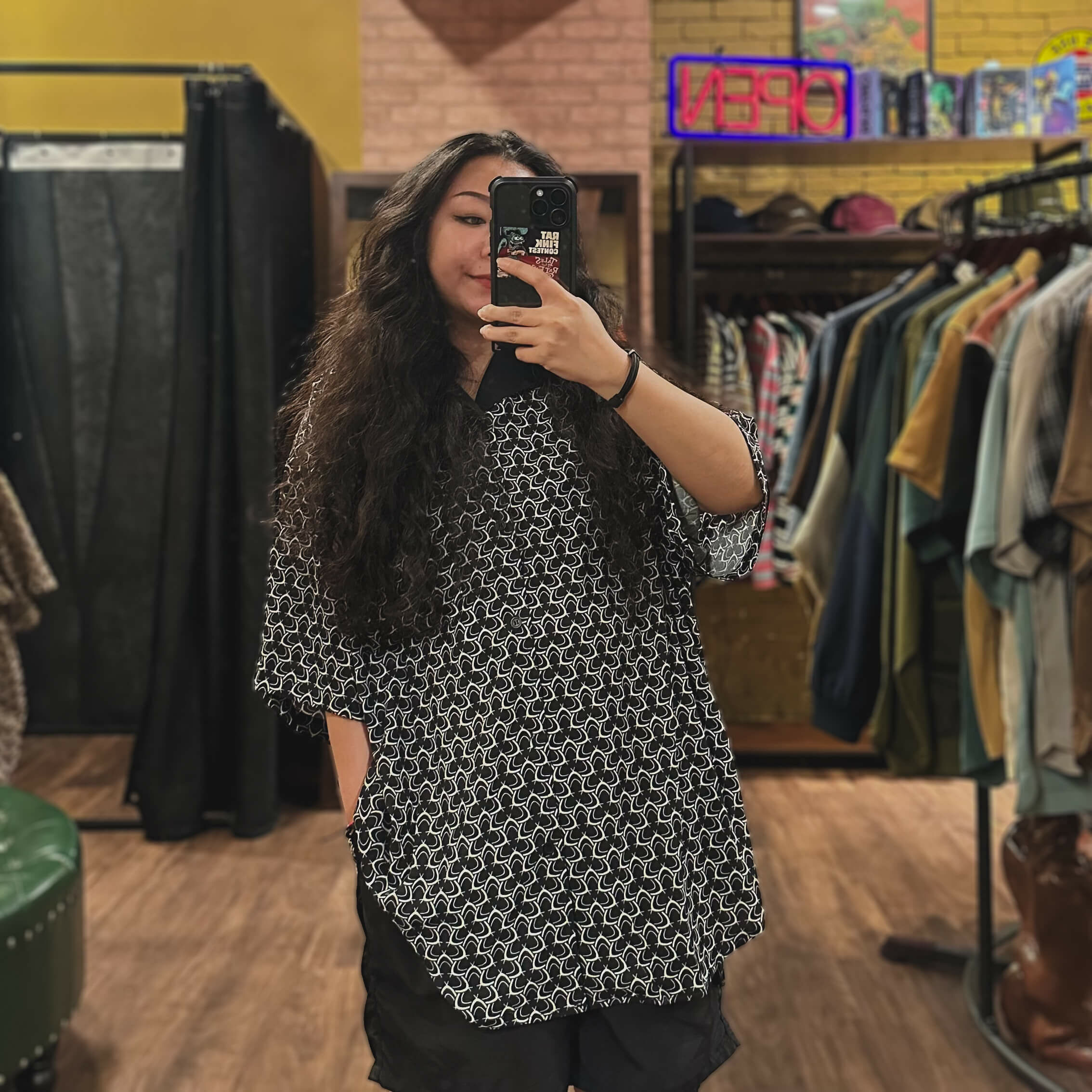 復古幾何翻領輕薄襯衫