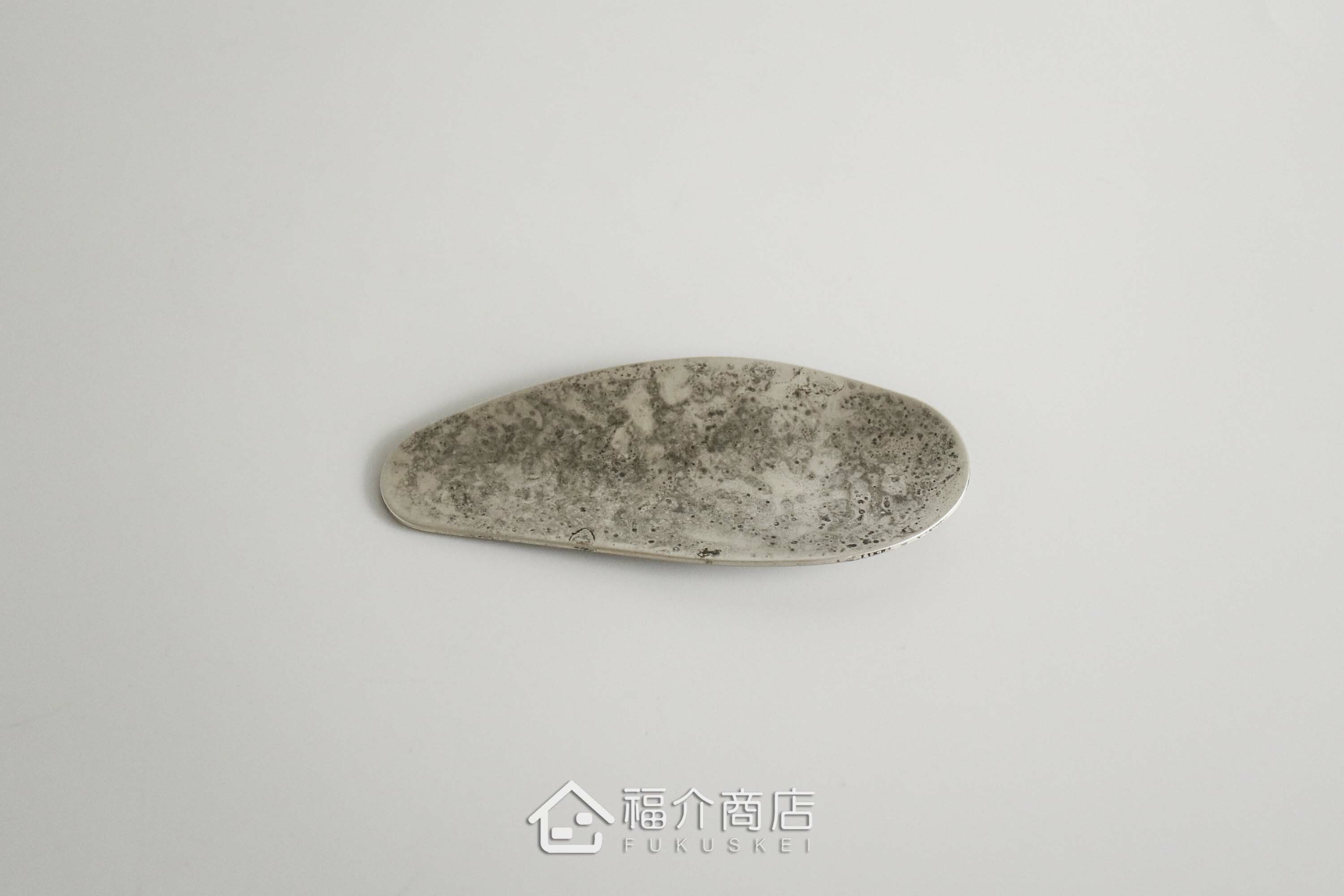 用於把茶罐中的茶葉量取出來的銅製茶則