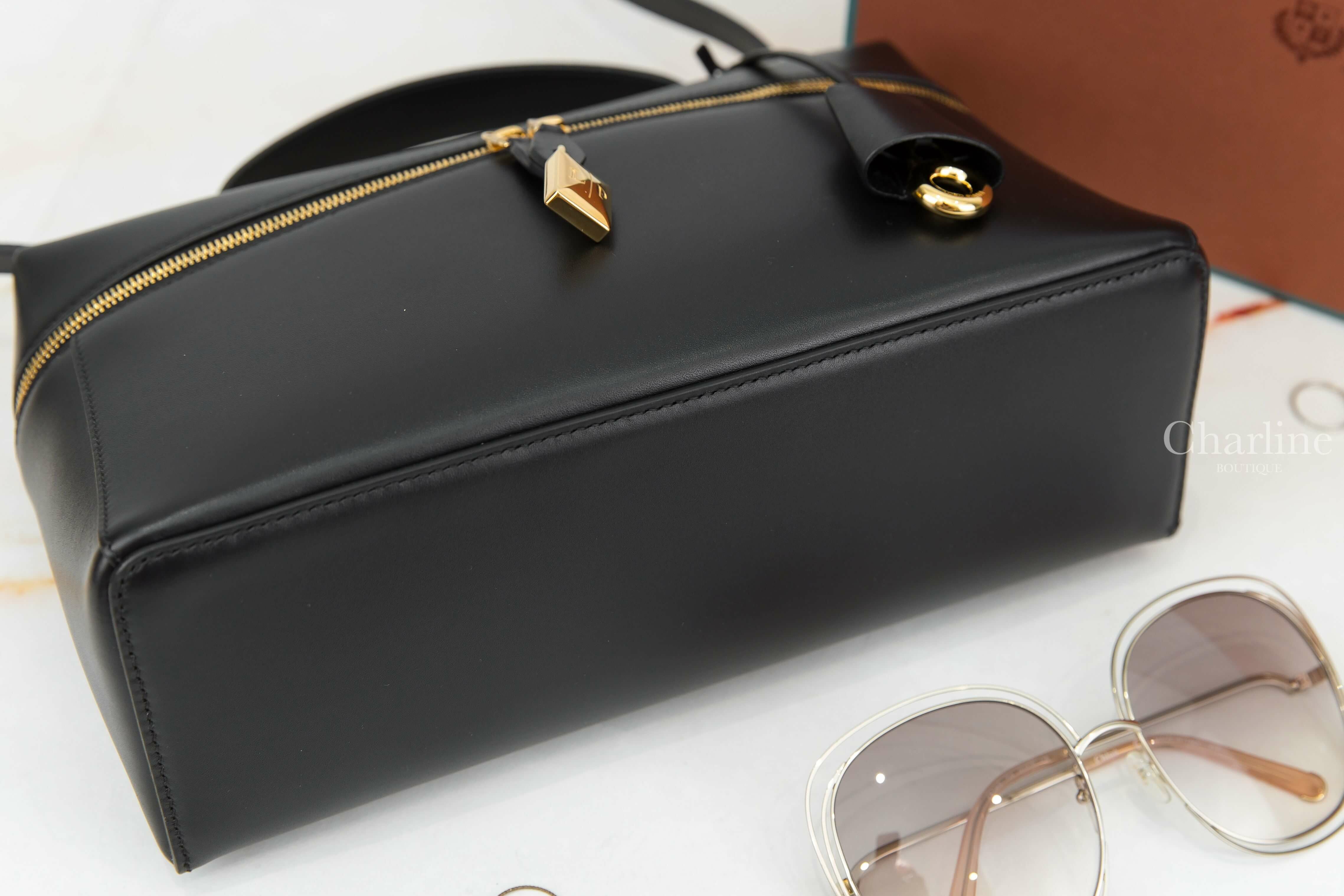 Loro Piana Extra Bag 黑色小牛皮金色鎖頭手提肩背包-Charline Boutique 精品代購
