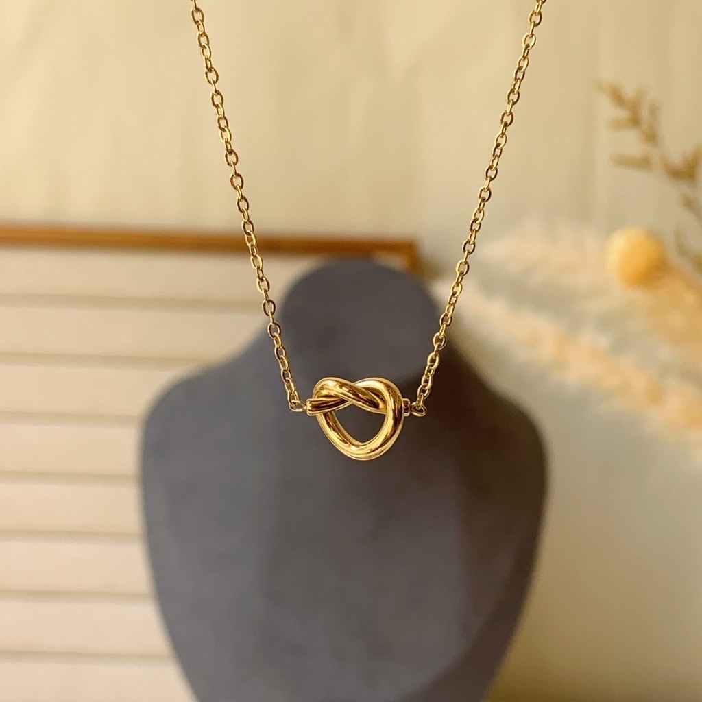 gold金扭結心 鈦鋼細項鍊