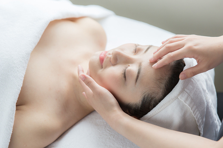 深層疏通古法拉提按摩  活穴亮顏精油按摩