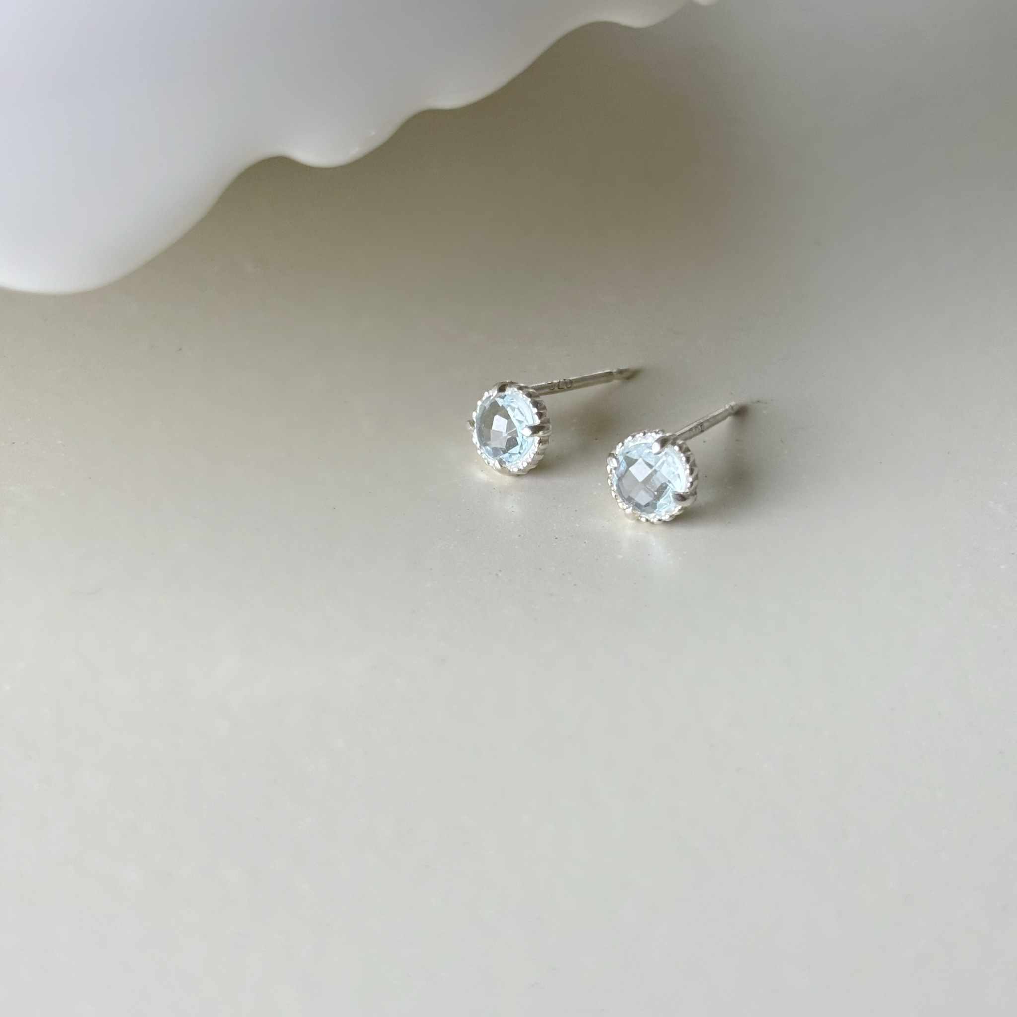 蛋撻托帕石耳環