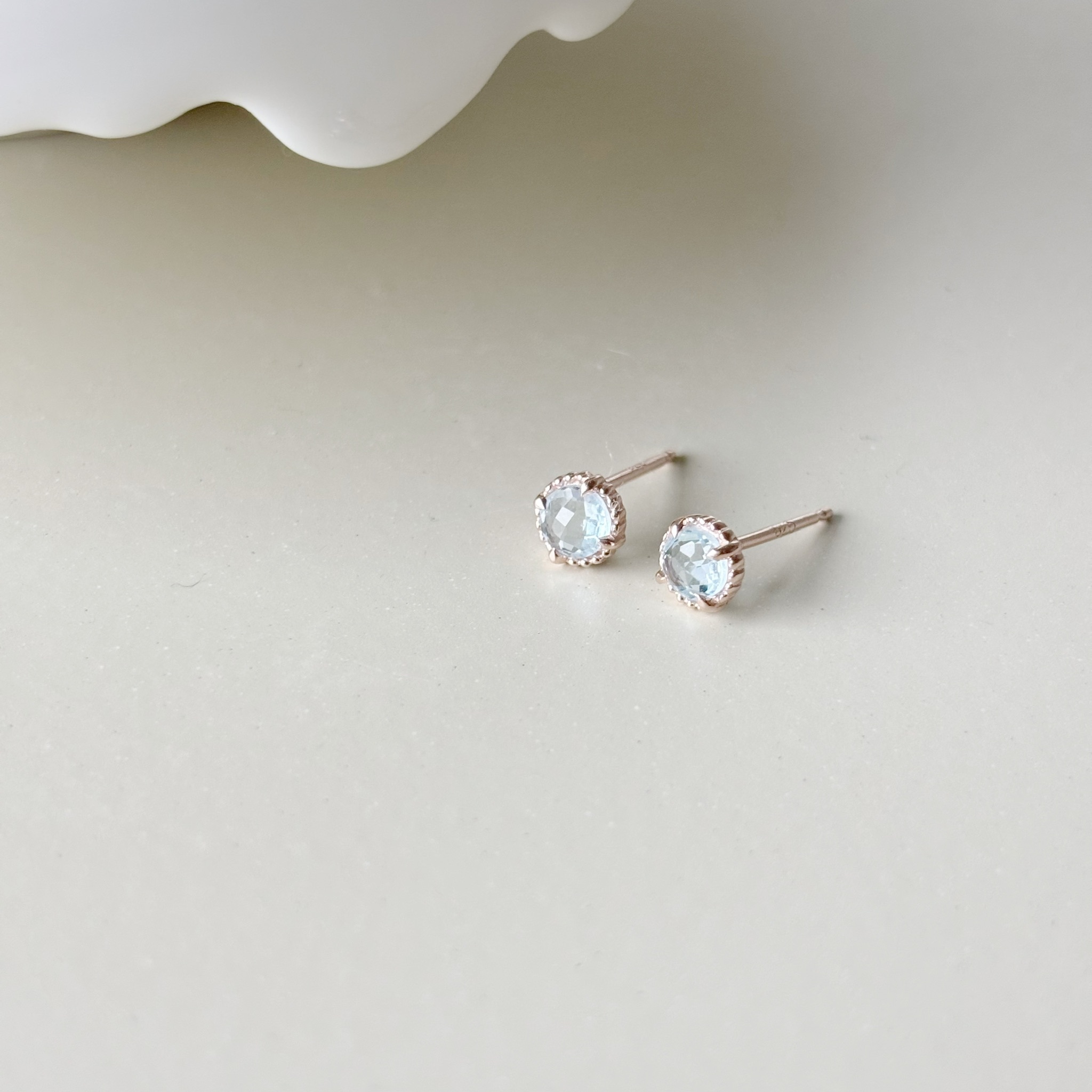 蛋撻托帕石耳環