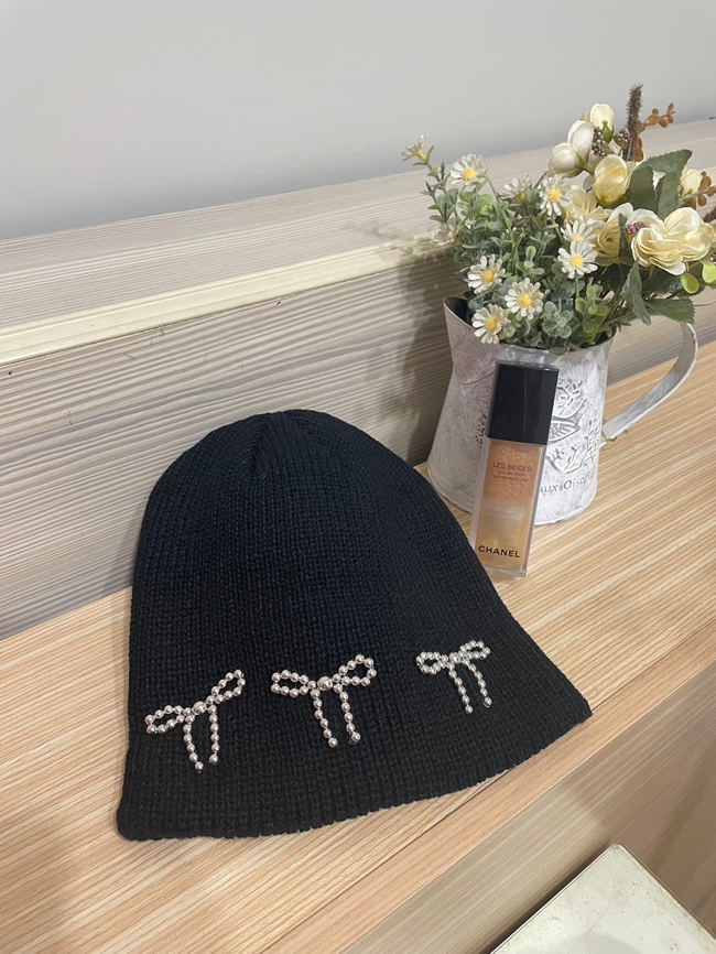 精緻做工珠珠蝴蝶結毛帽-黑