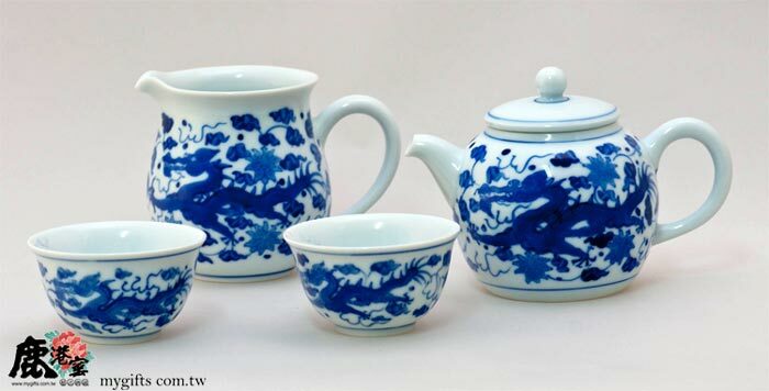 鹿港窯禮品館│青花手繪茶具組【祥龍】一壺一海二杯(禮盒)