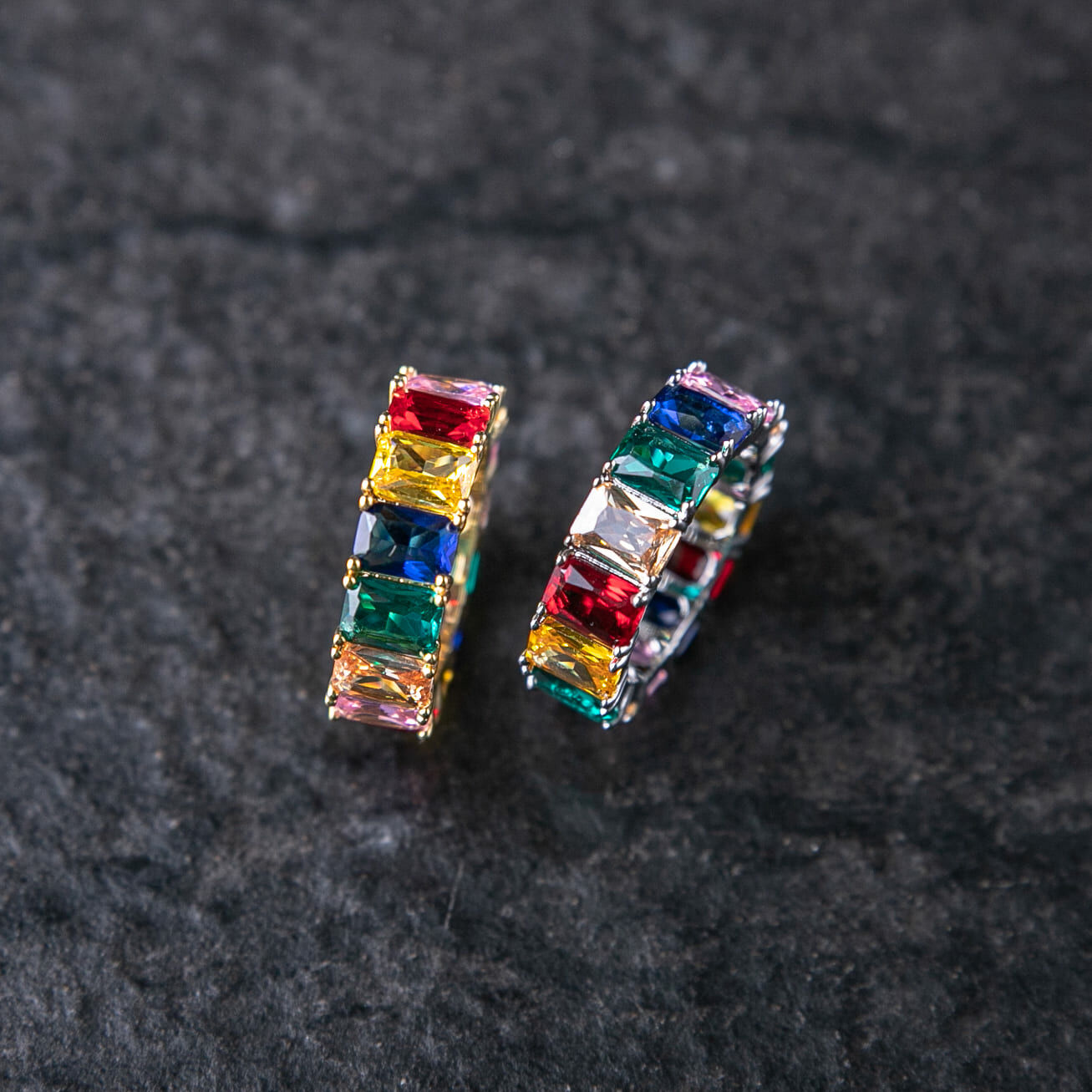 單排彩虹T方戒指