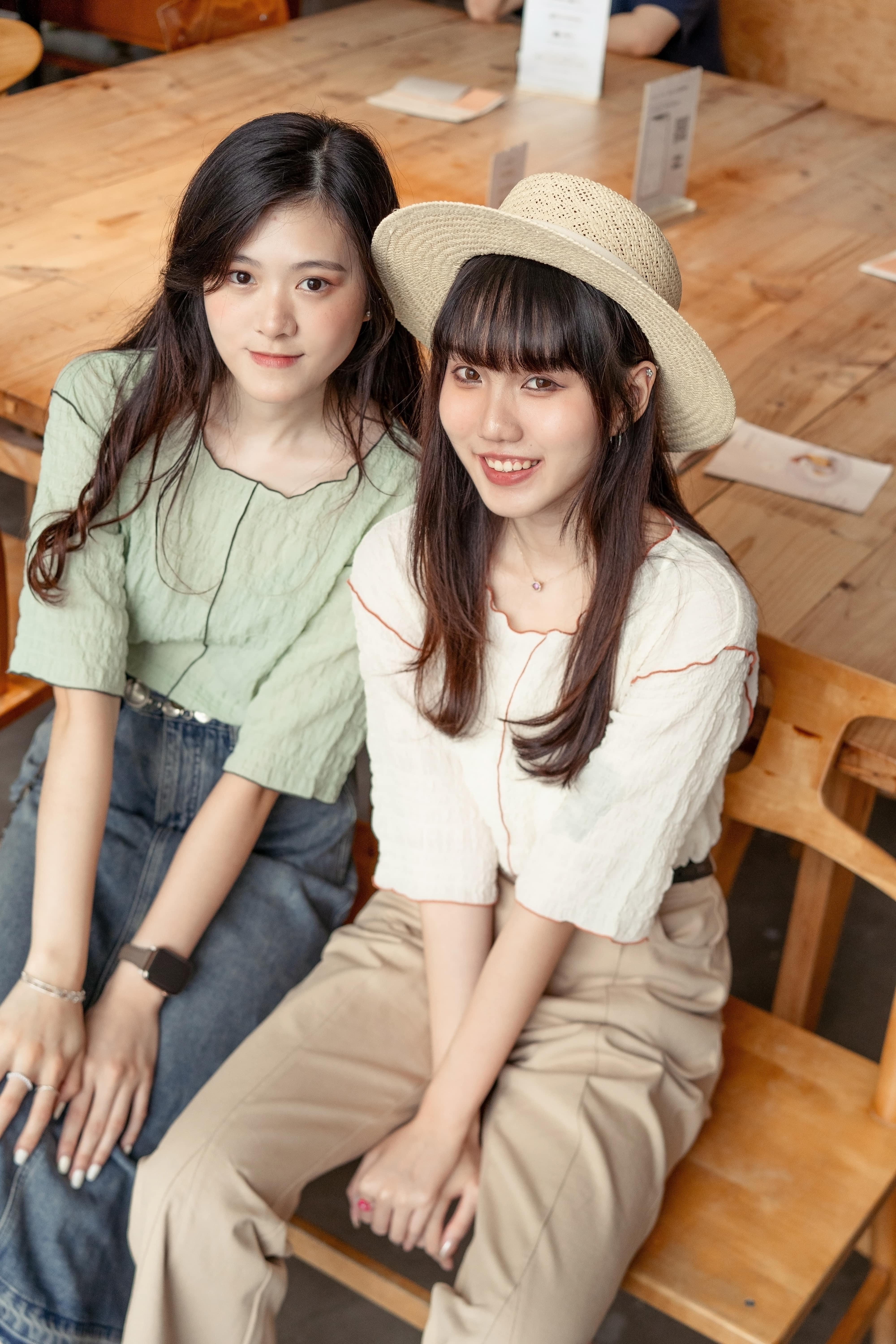 9810 | 皺皺質地撞色明線上衣