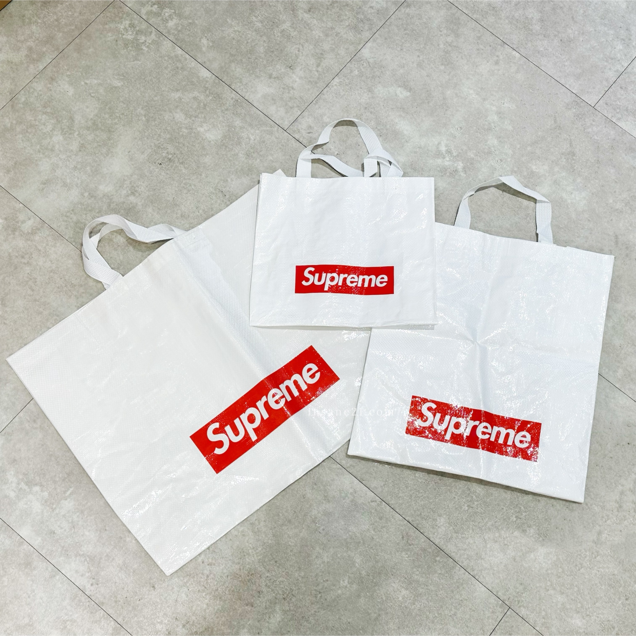 SUPREME 貼紙/環保袋 潮牌 購物袋 袋子 大//中//小 日本