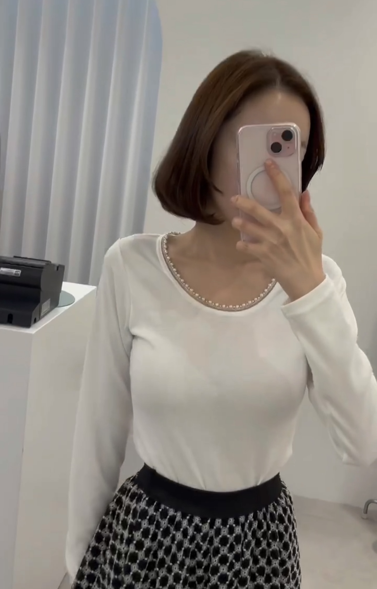 3.1 迷你珍珠領薄Tee