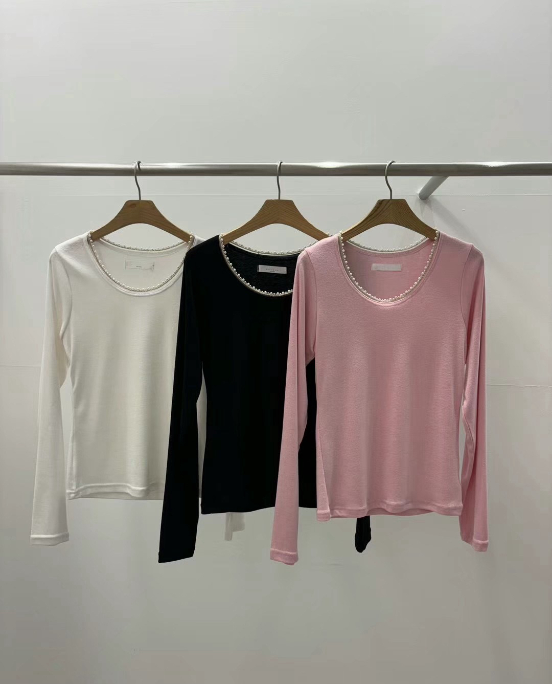 3.1 迷你珍珠領薄Tee