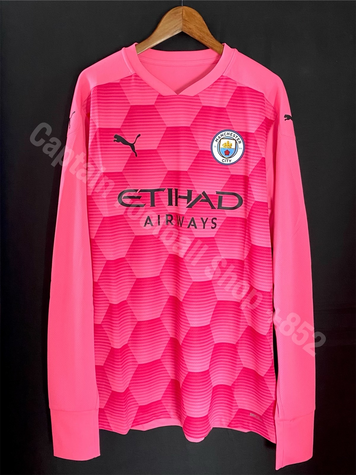 (Player Issue) Manchester City 2010-2021 Puma Goalkeeper Pink Player Issue Shirt