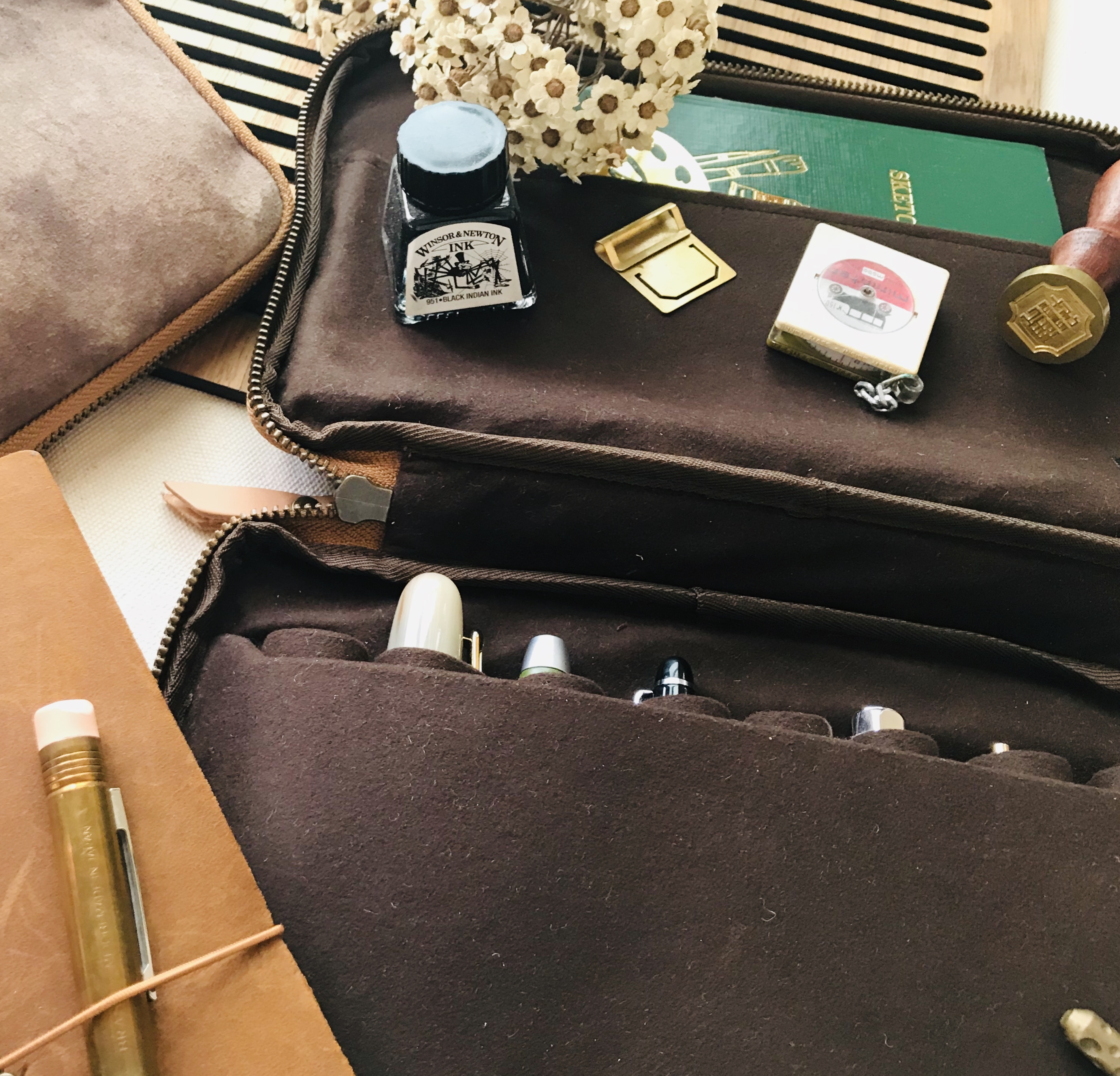 Kyokuhaku Zippered 10_Pen Case_Denim