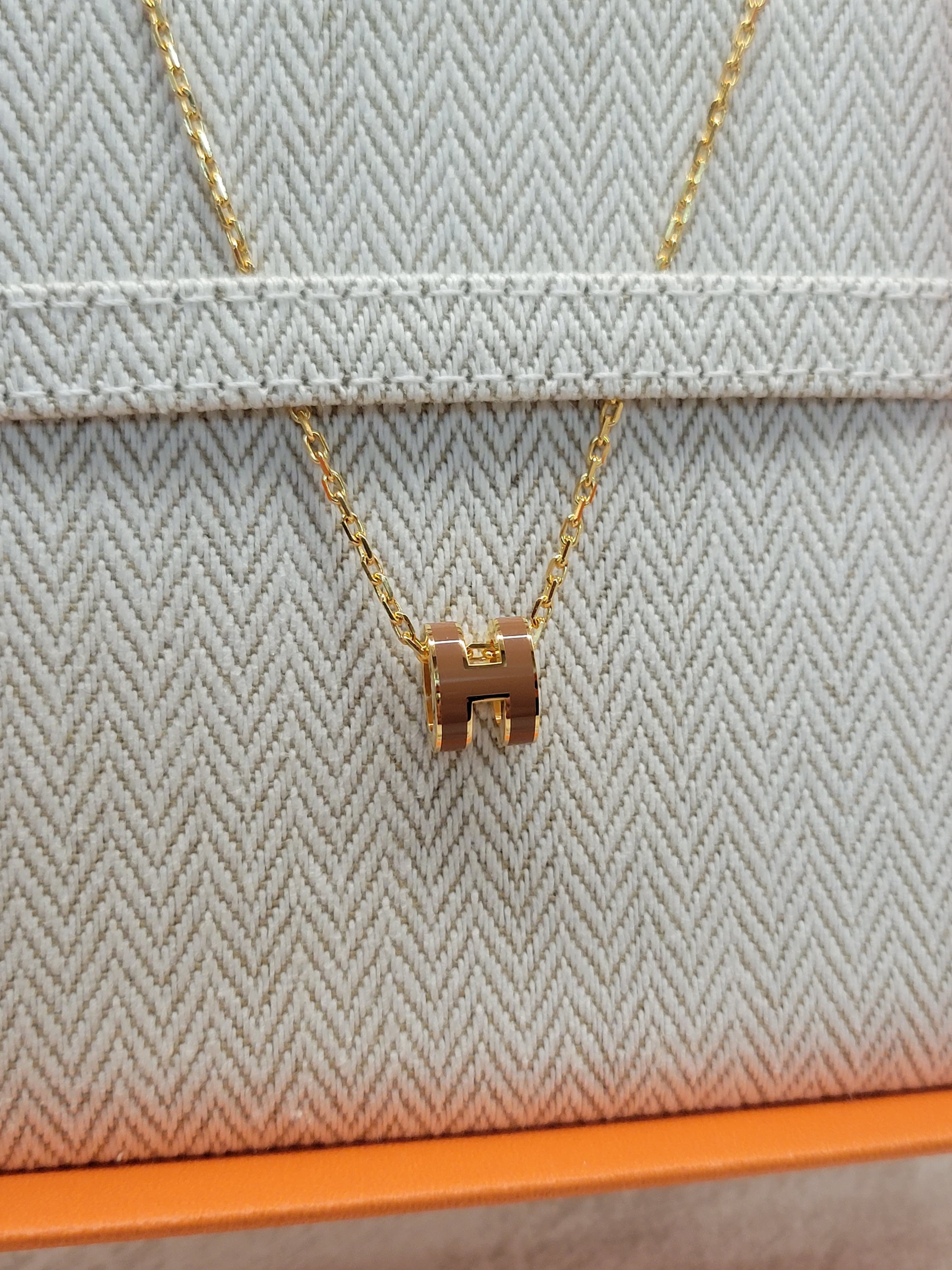 Hermes mini pop h pendant new gold 金
