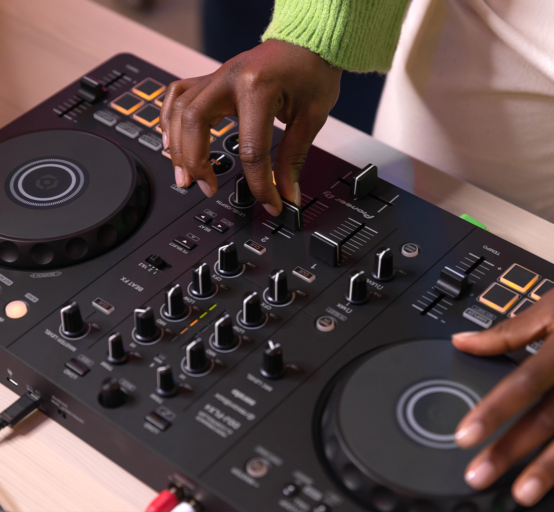 DJ機材 lil kong Pioneer DDJ-FLX4 2-channel DJ controller