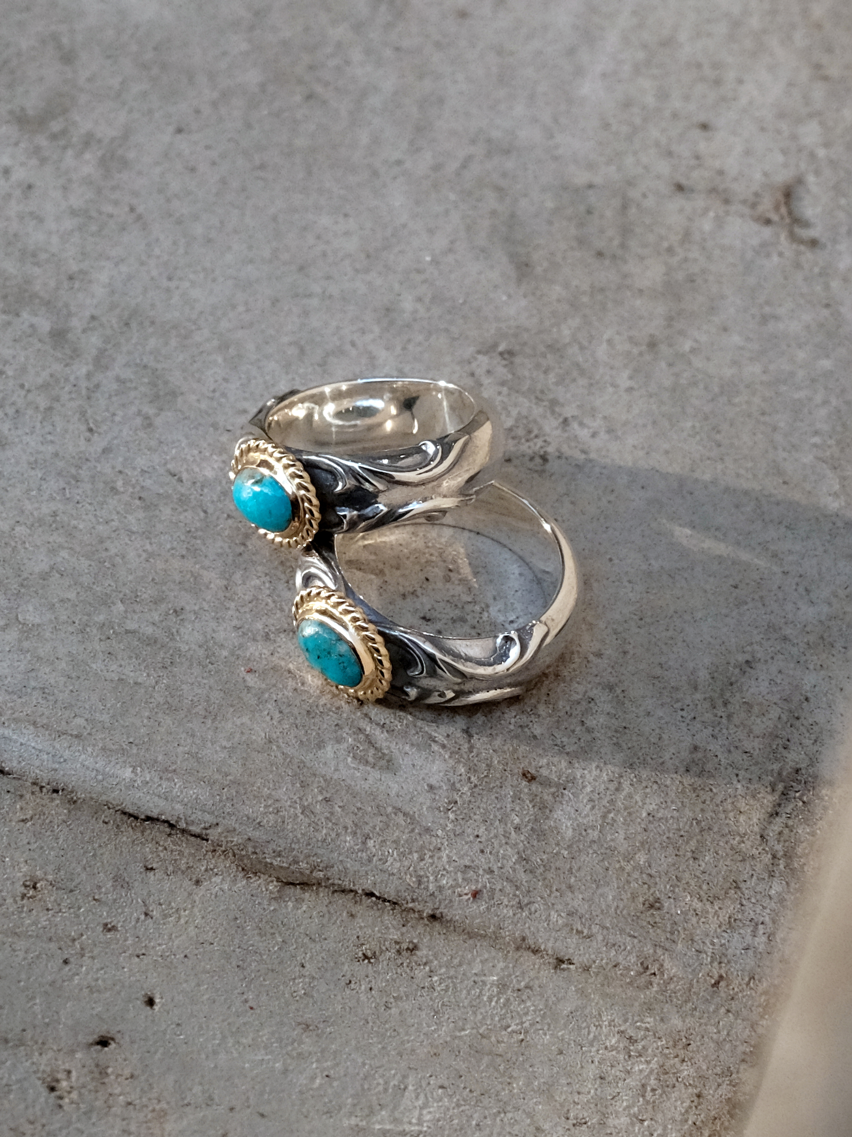 Dear Blossom 金繩松石浮雕甲丸戒 R-139