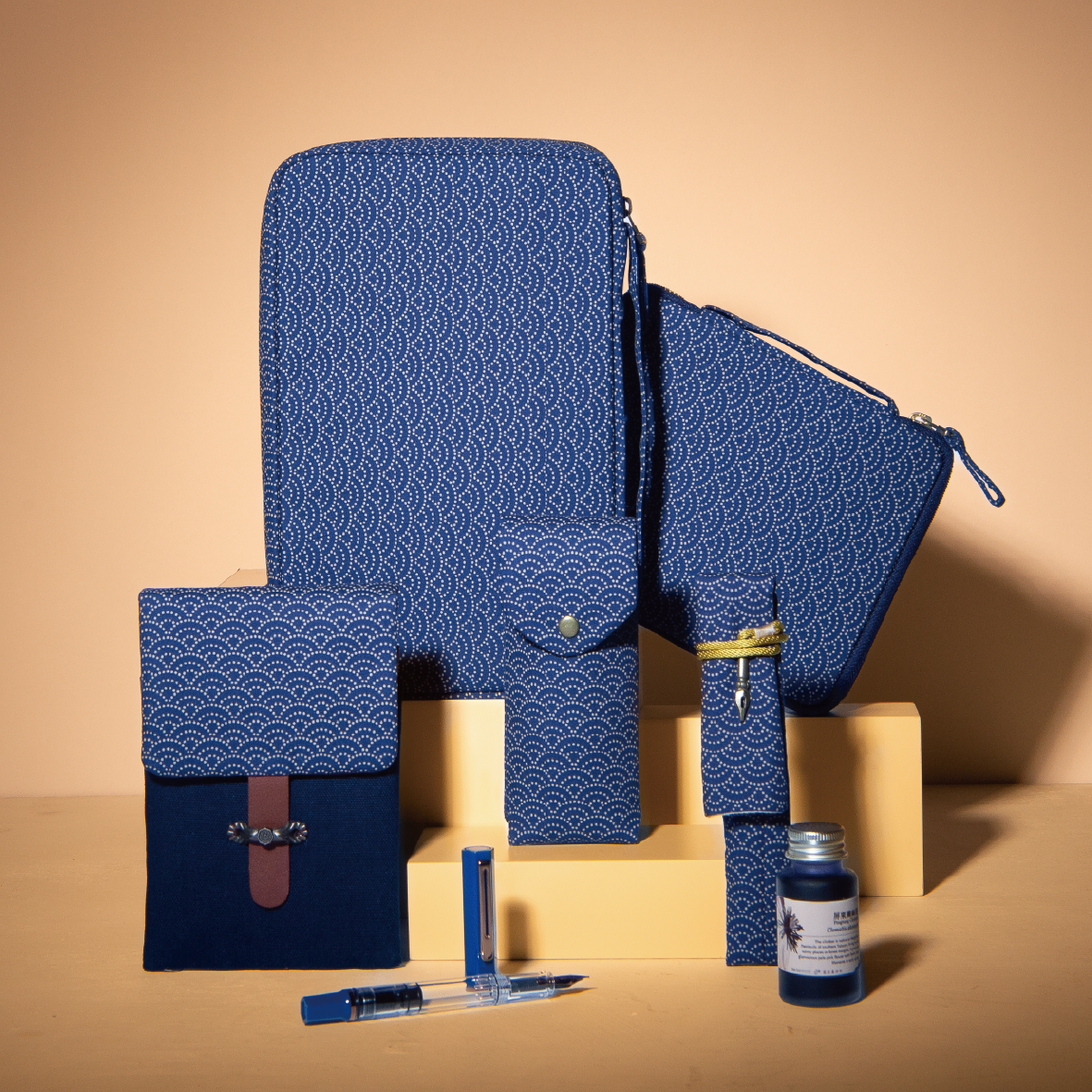 Kyokuhaku Zippered 20_Pen Case_seigaiha