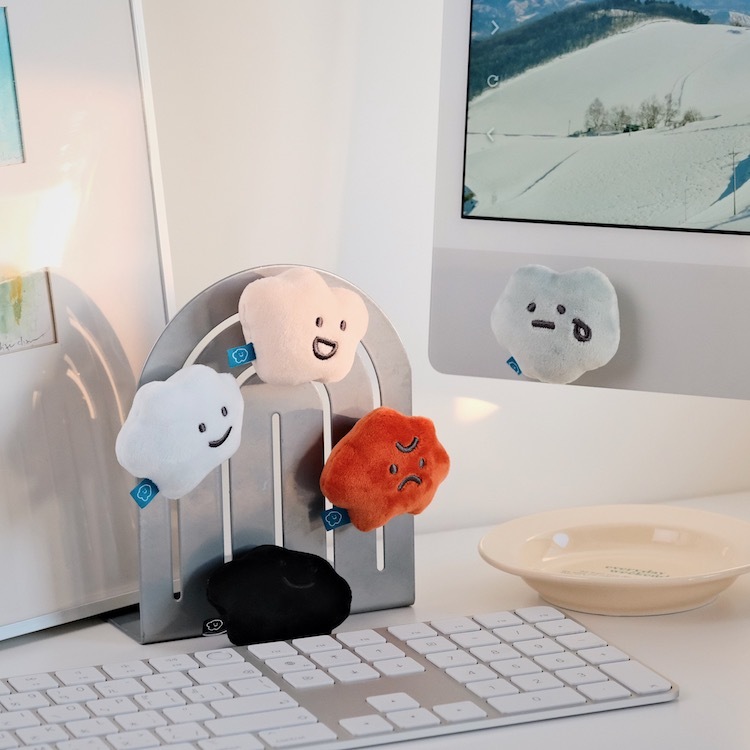 在眾粉絲的敲碗下  喜怒哀樂 - 迷你娃娃磁鐵~  登!!場!!啦!!